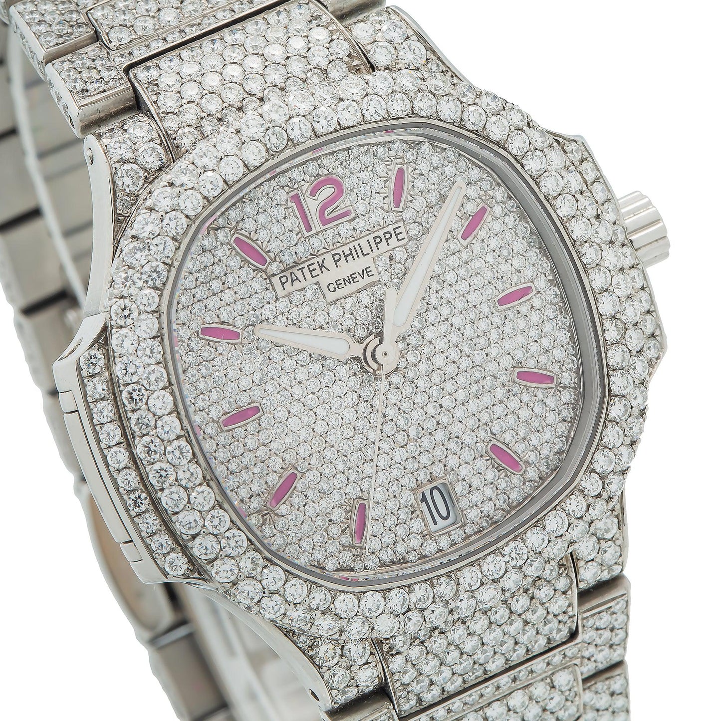Patek Philippe Nautilus 7118/1A Diamond 35.2MM Dial With Diamond Bezel