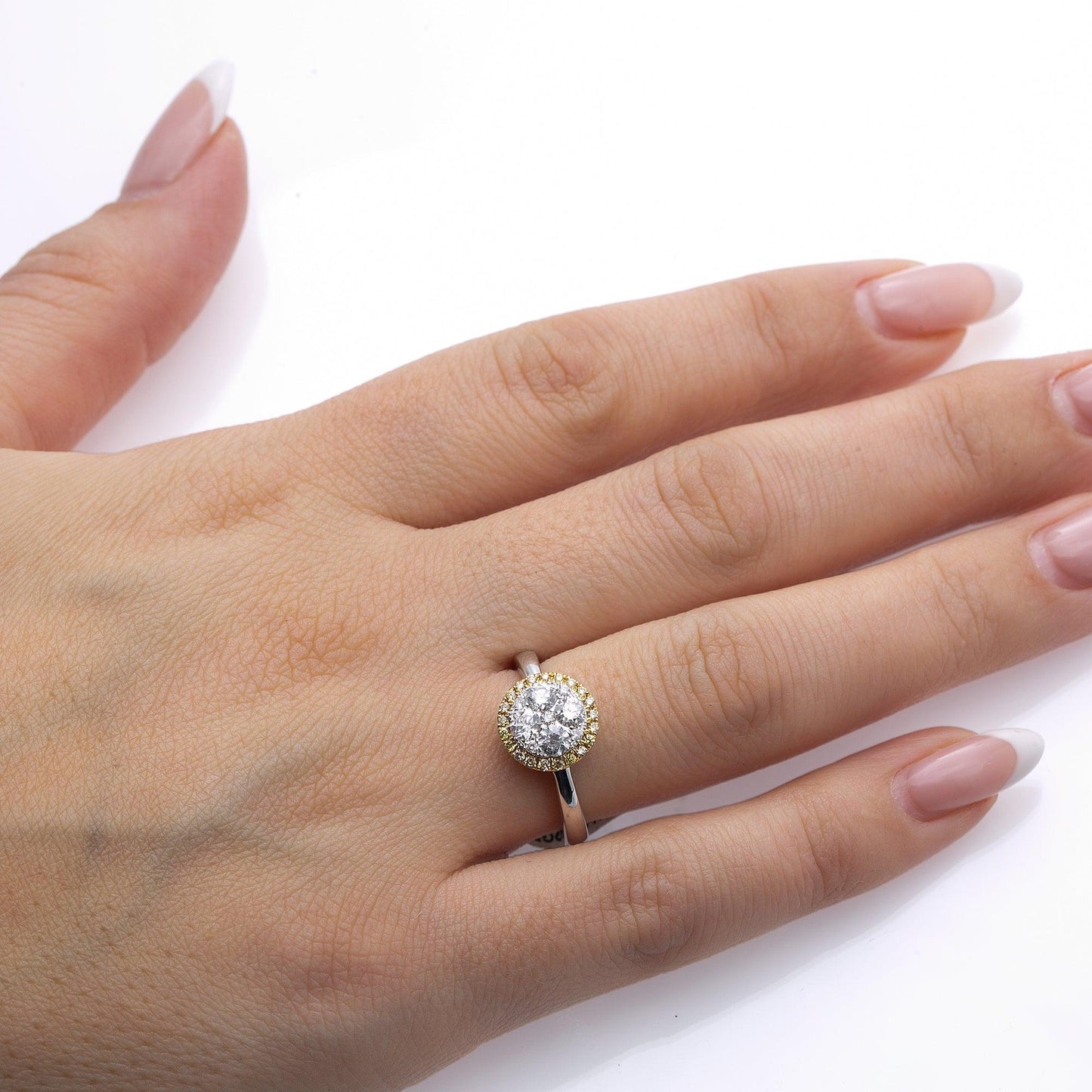 Ladies 14k White Gold Diamond 0.99 CT Right Hand Ring