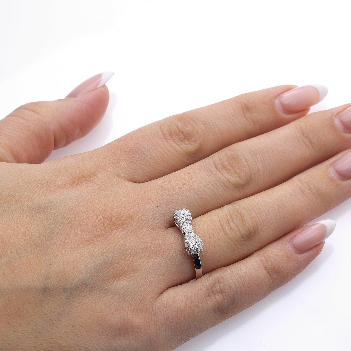 Ladies 18k White Gold Diamond 0.48 CT Right Hand Ring