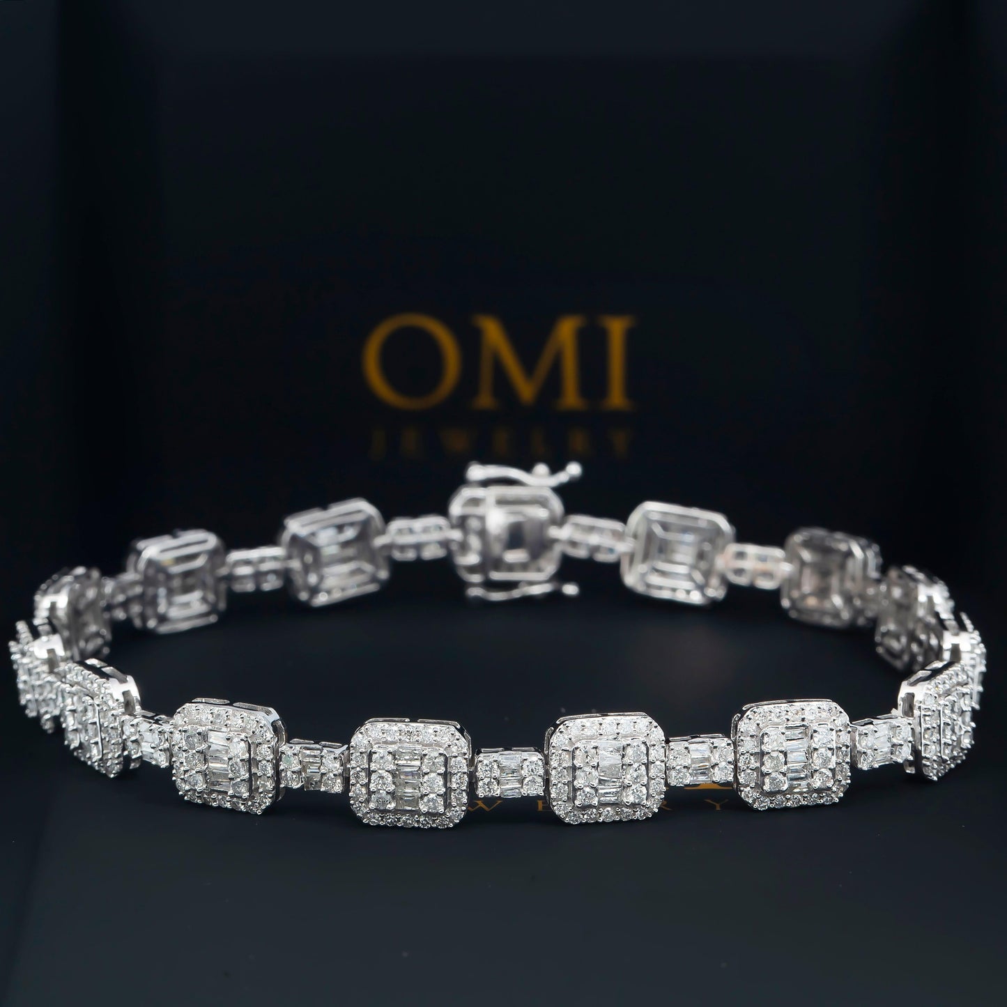14K GOLD TWO-TONE BAGUETTE DIAMONDS SQUARE BRACELET 4.65 CT