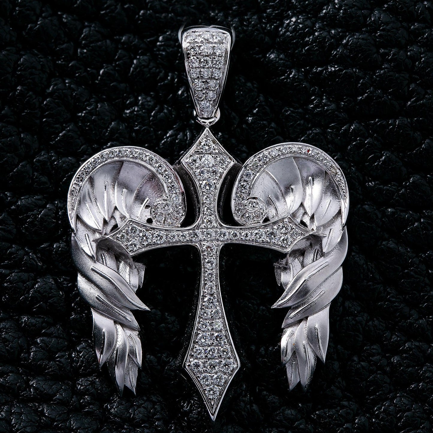 Unisex 14K White Gold Angels Wings Pendant with 0.8CT Diamonds