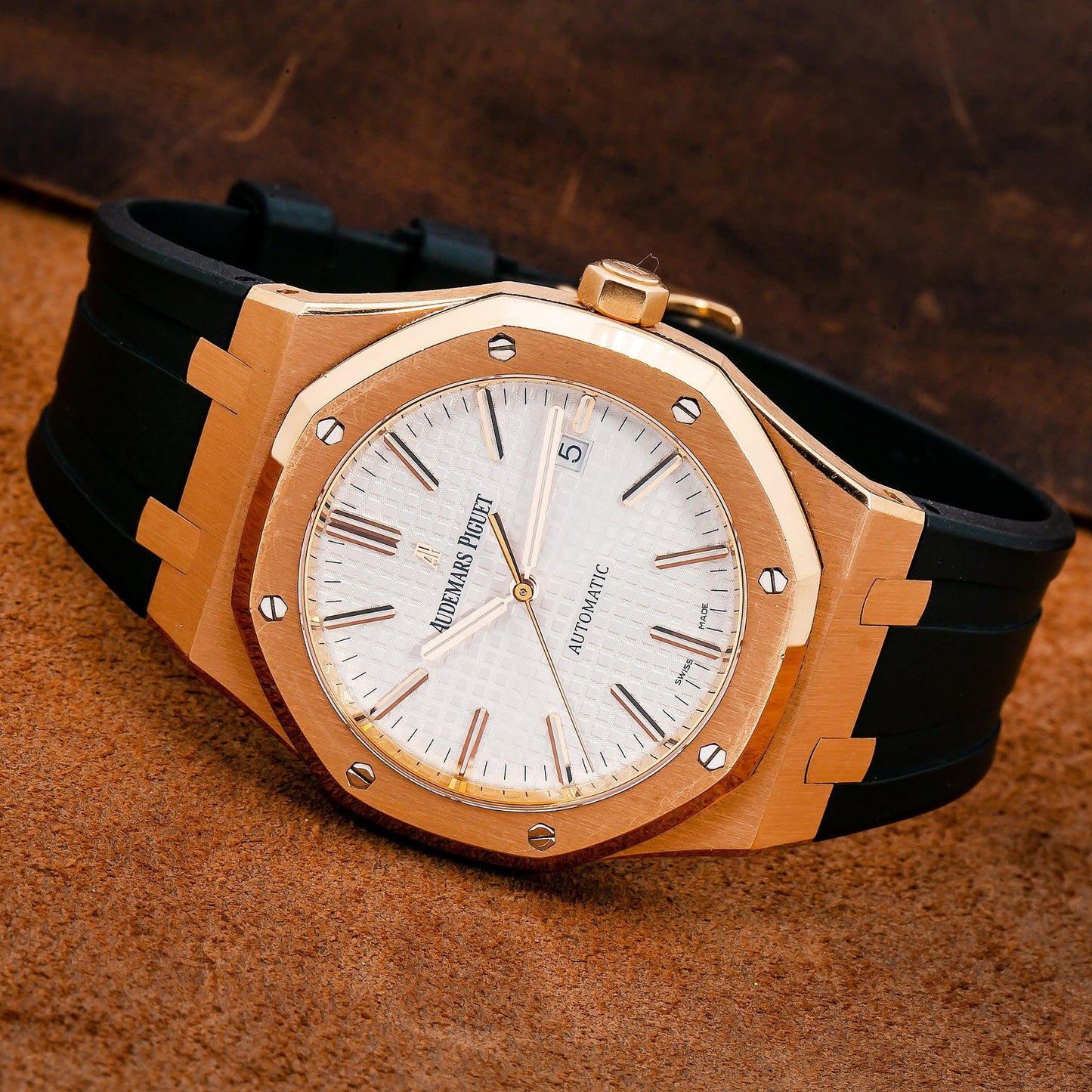 Audemars Piguet Royal Oak Selfwinding 15400OR 41MM White Dial With Rubber Bracelet