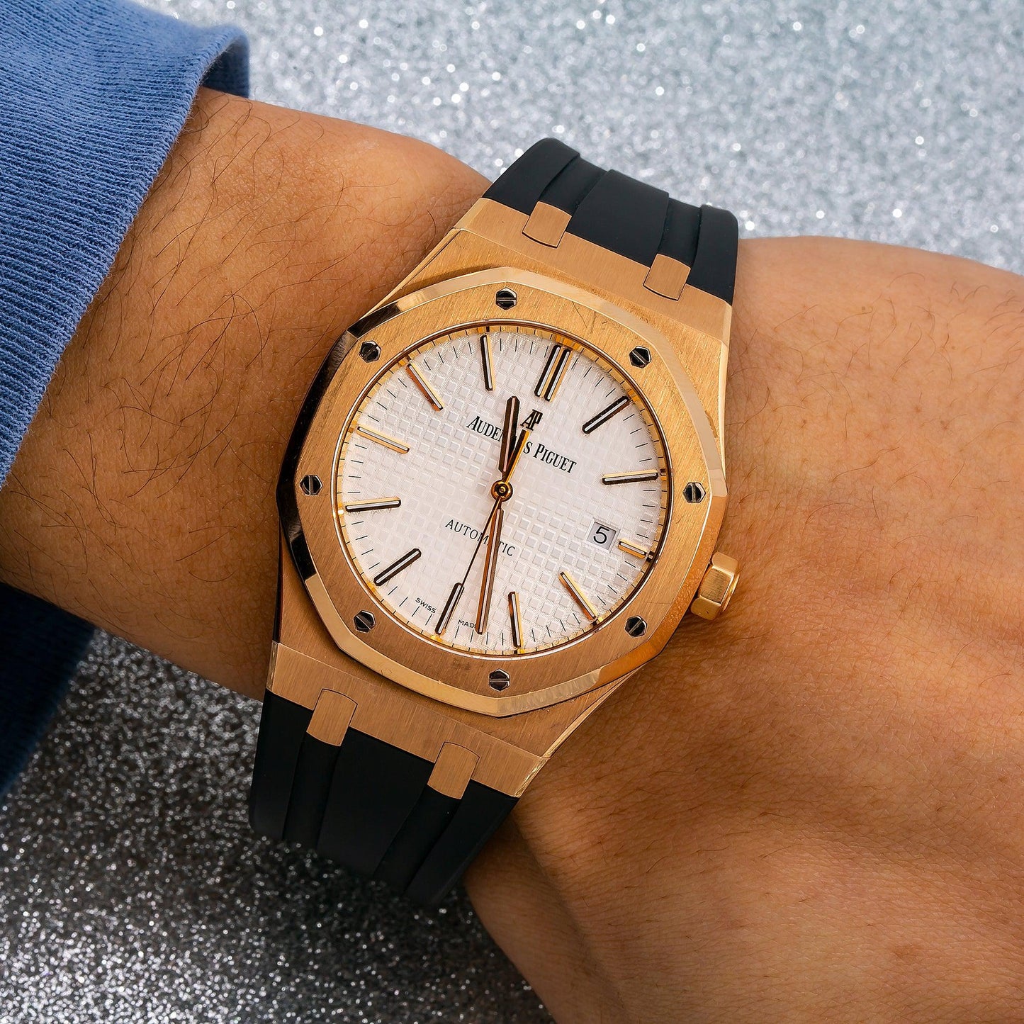 Audemars Piguet Royal Oak Selfwinding 15400OR 41MM White Dial With Rubber Bracelet