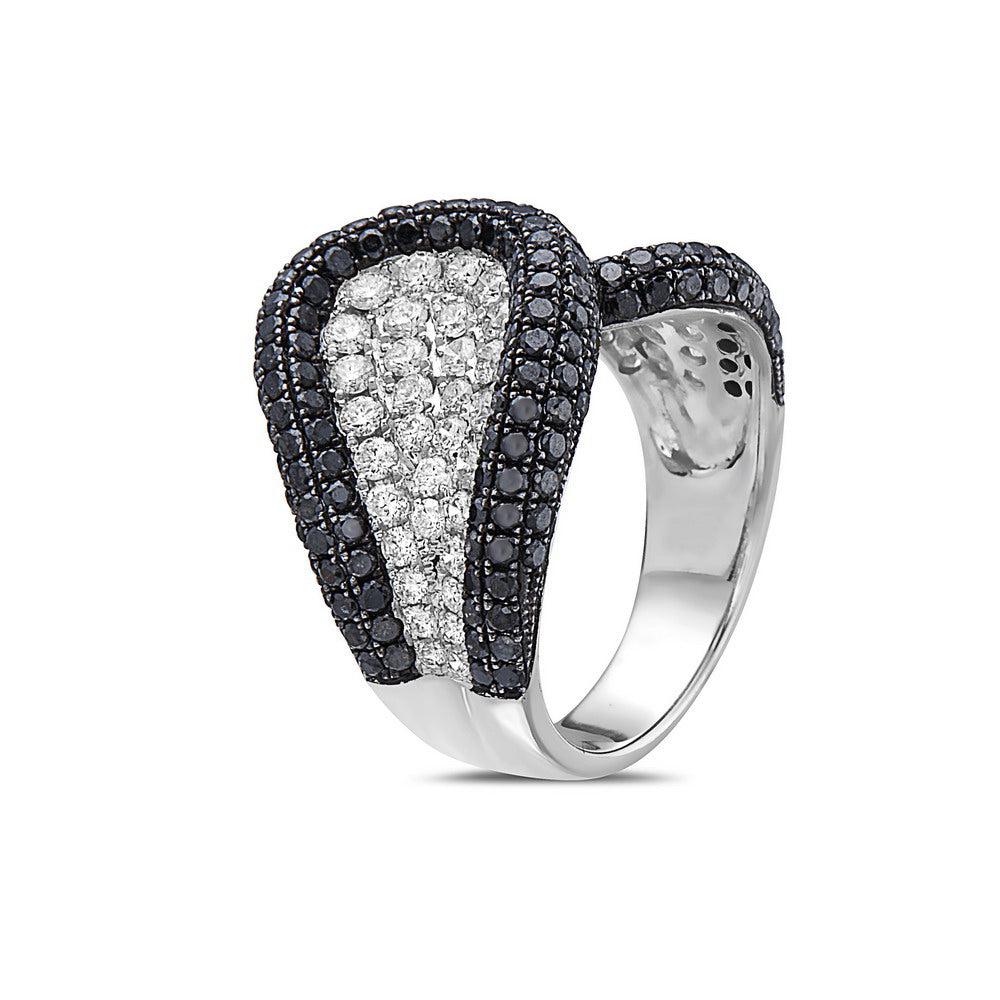 Ladies 18k White Gold Diamond 3.50 CT Right Hand Ring