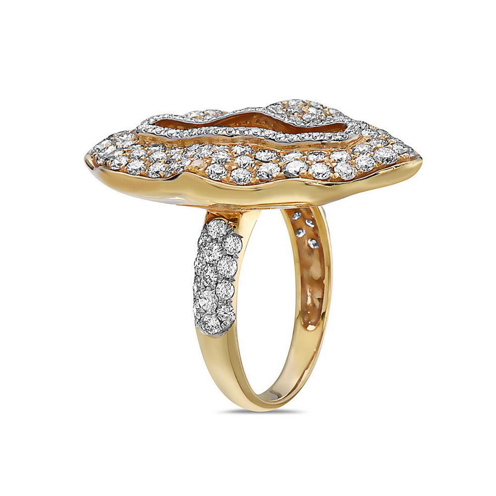 Ladies 18k Yellow Gold Diamond 3.01 CT Right Hand Ring