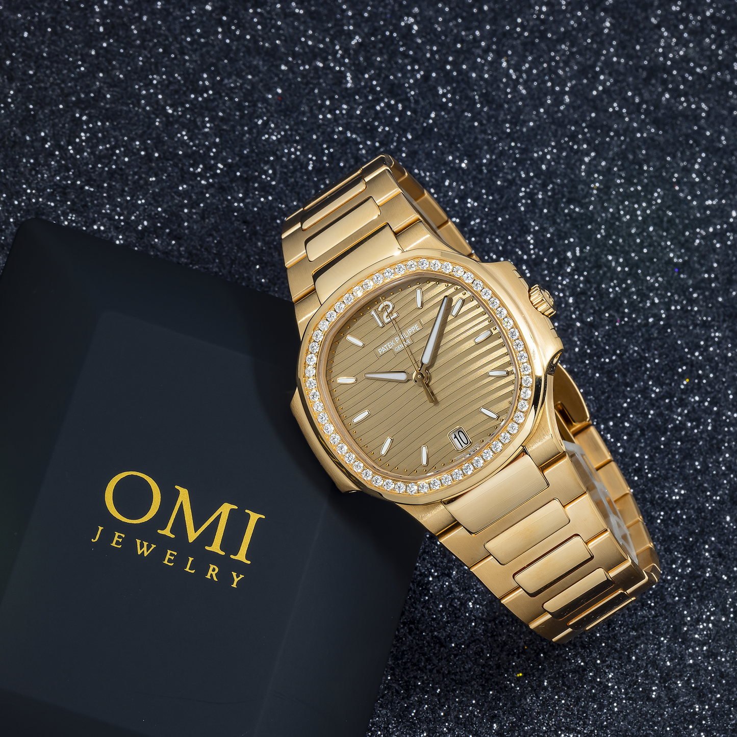 Patek Philippe Nautilus 7118 35.2MM Golden Brown Opaline Dial
