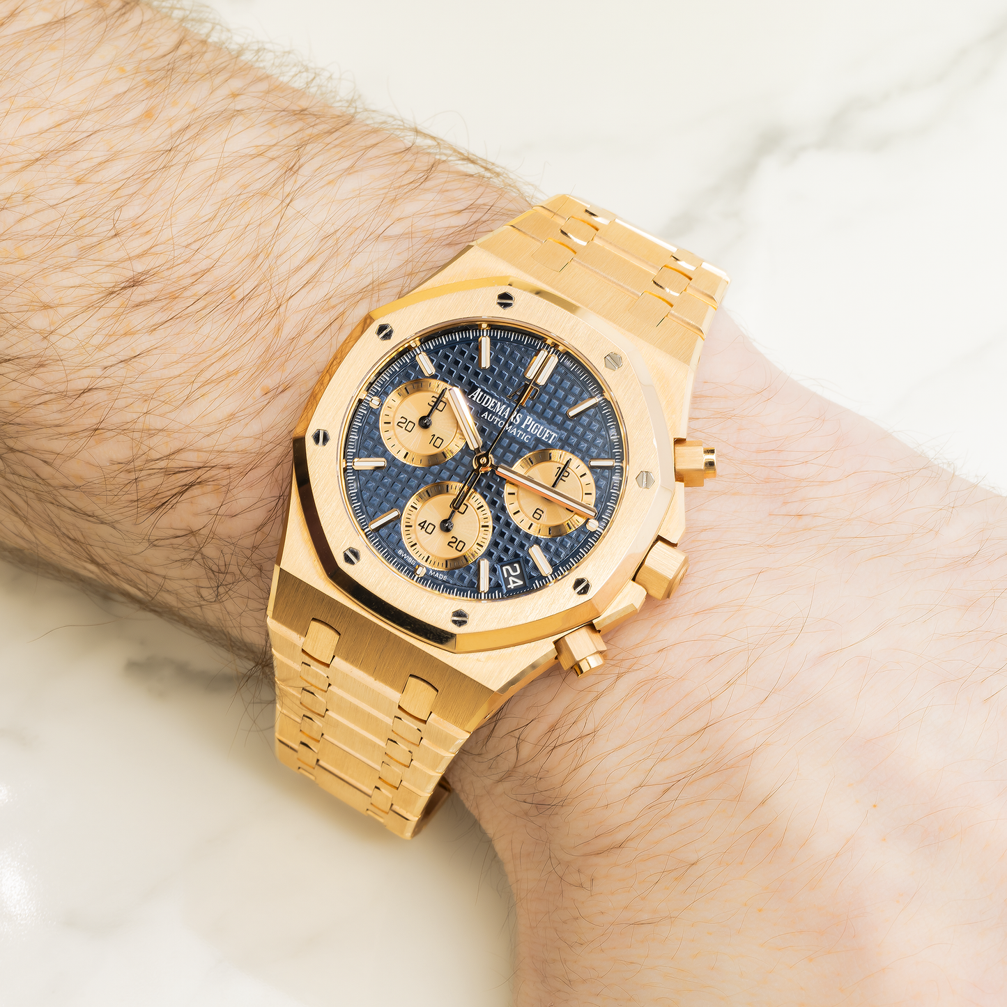 AUDEMARS PIGUET ROYAL OAK CHRONOGRAPH 26331OR 41MM BLACK DIAL WITH ROSE GOLD BRACELET.