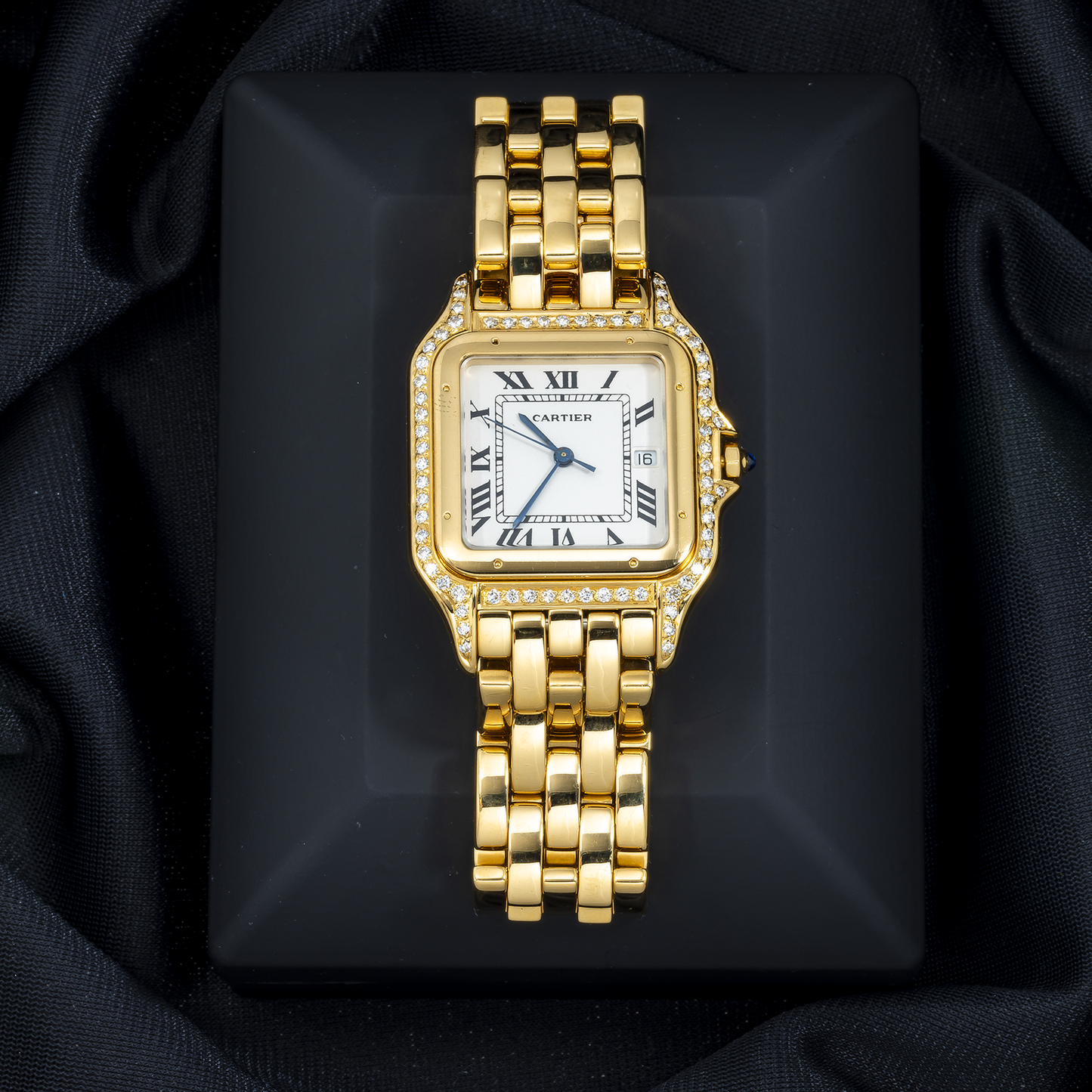 Cartier Panthère 88396 27MM White Dial With Diamond Bezel And Yellow Gold Bracelet