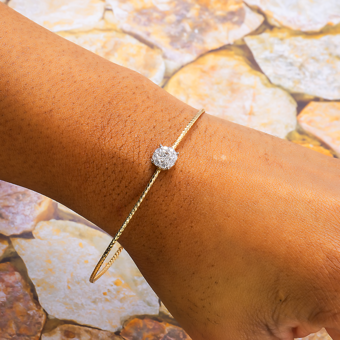 14K GOLD ROUND DIAMOND CLUSTER THIN OPEN BANGLE BRACELET 0.55 CT