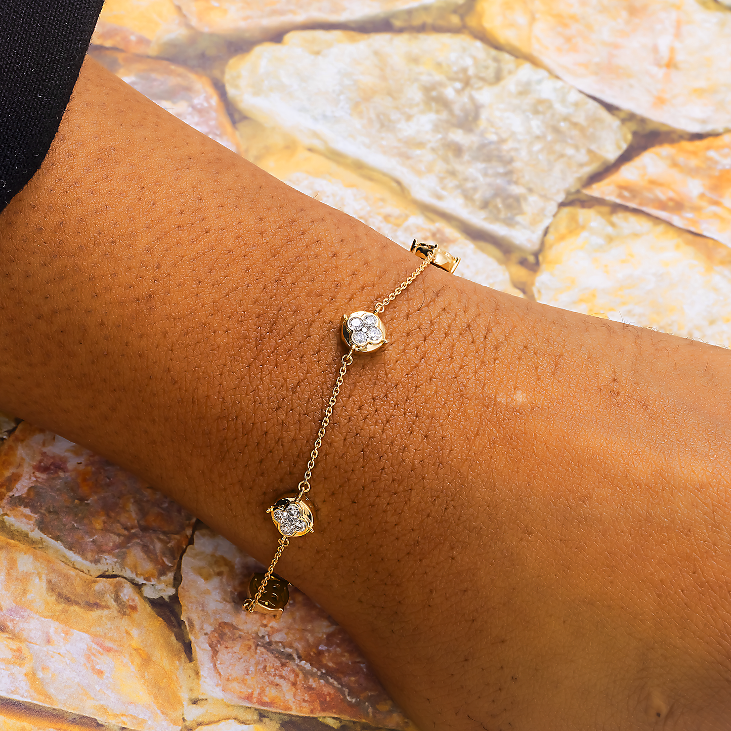 14K GOLD ROUND DIAMOND CLOVER STATION BRACELET 0.81 CT