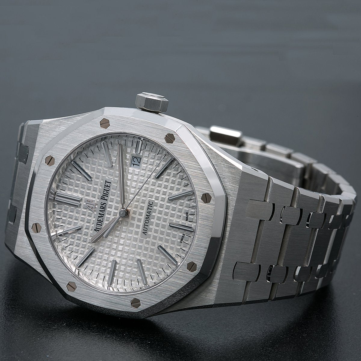 Audemars Piguet Royal Oak Self Winding 15400ST 41MM Silver Dial With Stainless Steel Bracelet