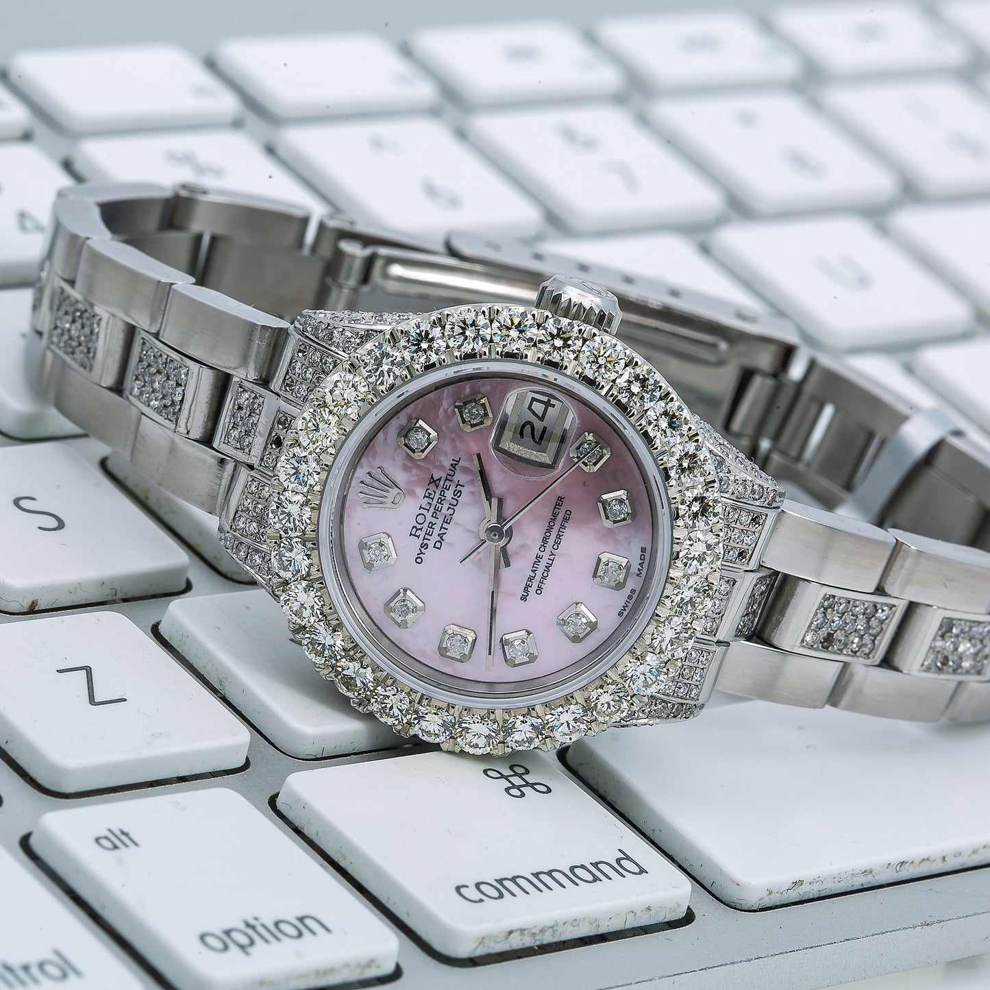 Rolex Oyster Perpetual Ladies Diamond Watch, Date 6916 26mm, Pink Mother of Pearl Diamond Dial With 4.25 CT Diamonds