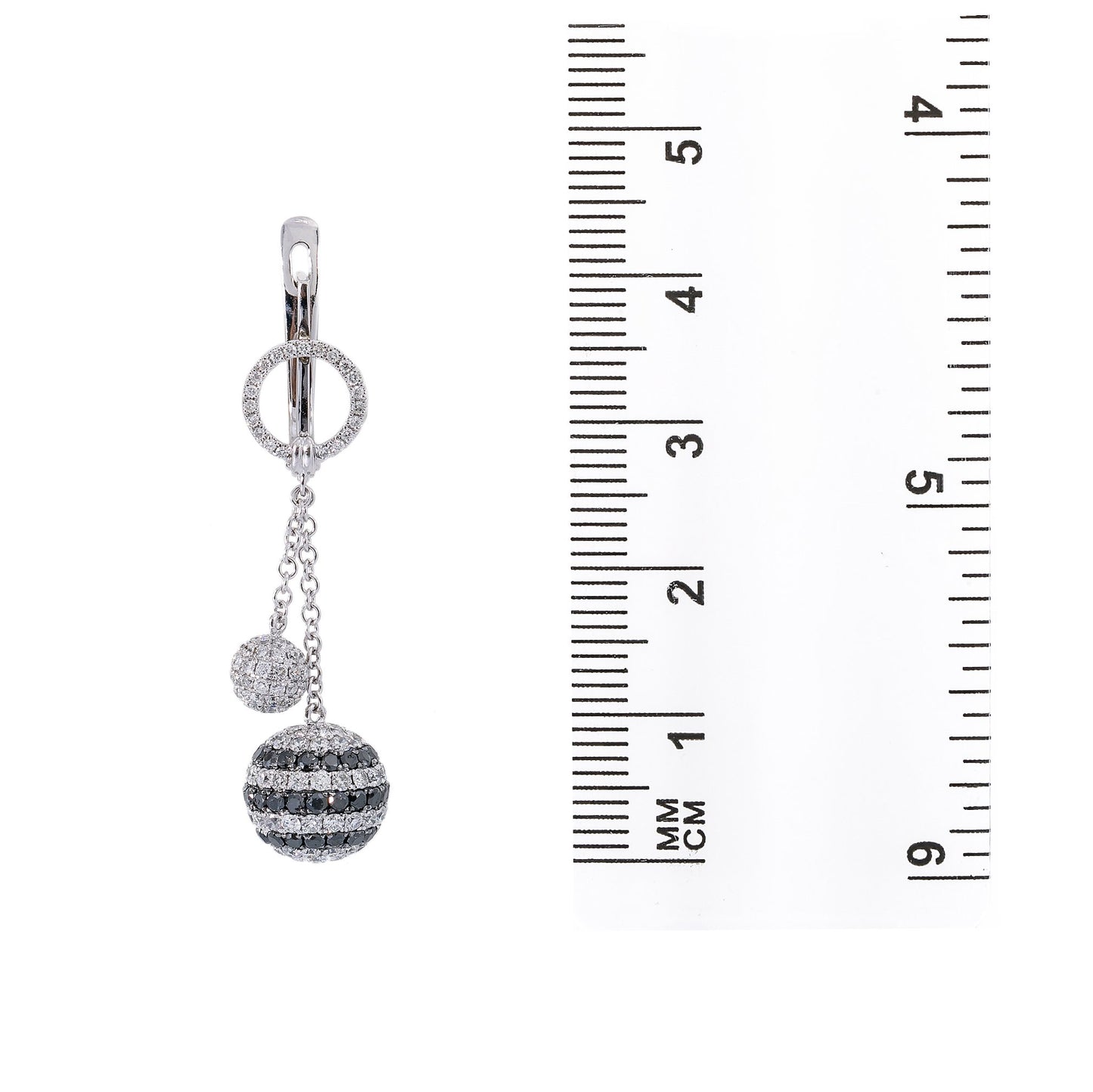 18K White Gold Ladies Earrings With Diamonds