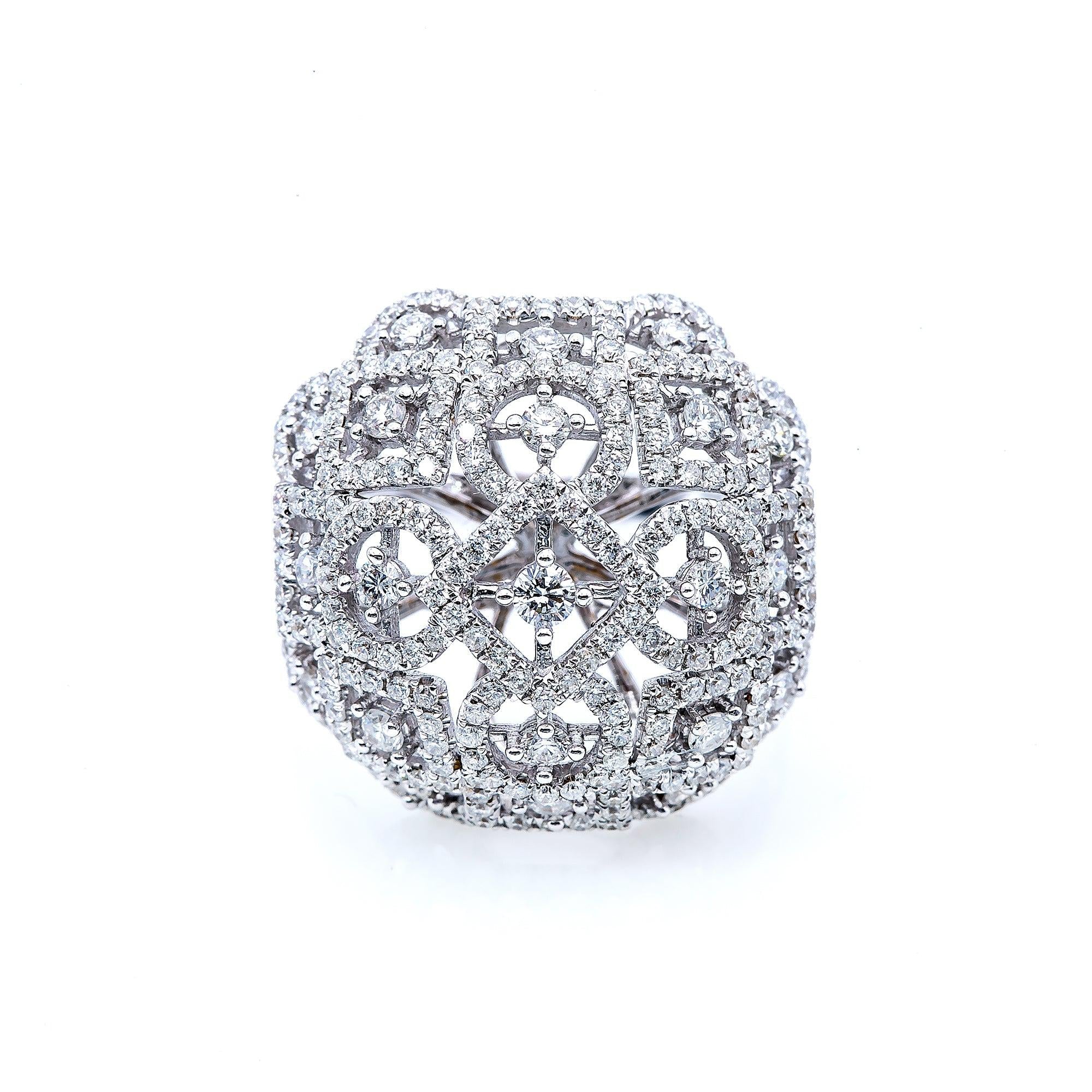 18K WHITE GOLD DIAMOND STATEMENT RING 2.05 CT