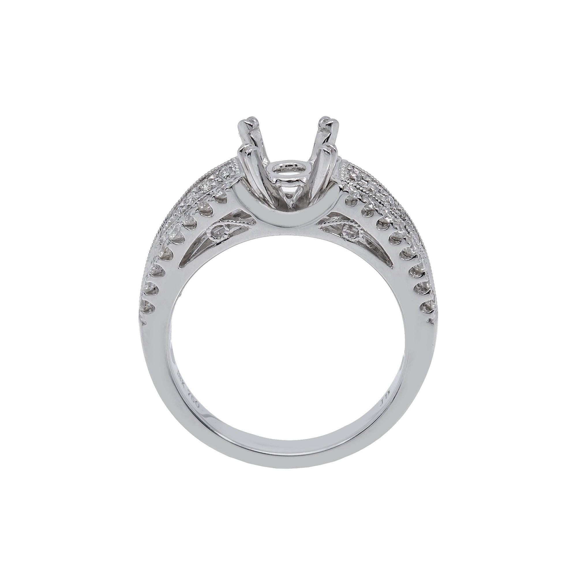 18K White Gold Round Diamond Ring