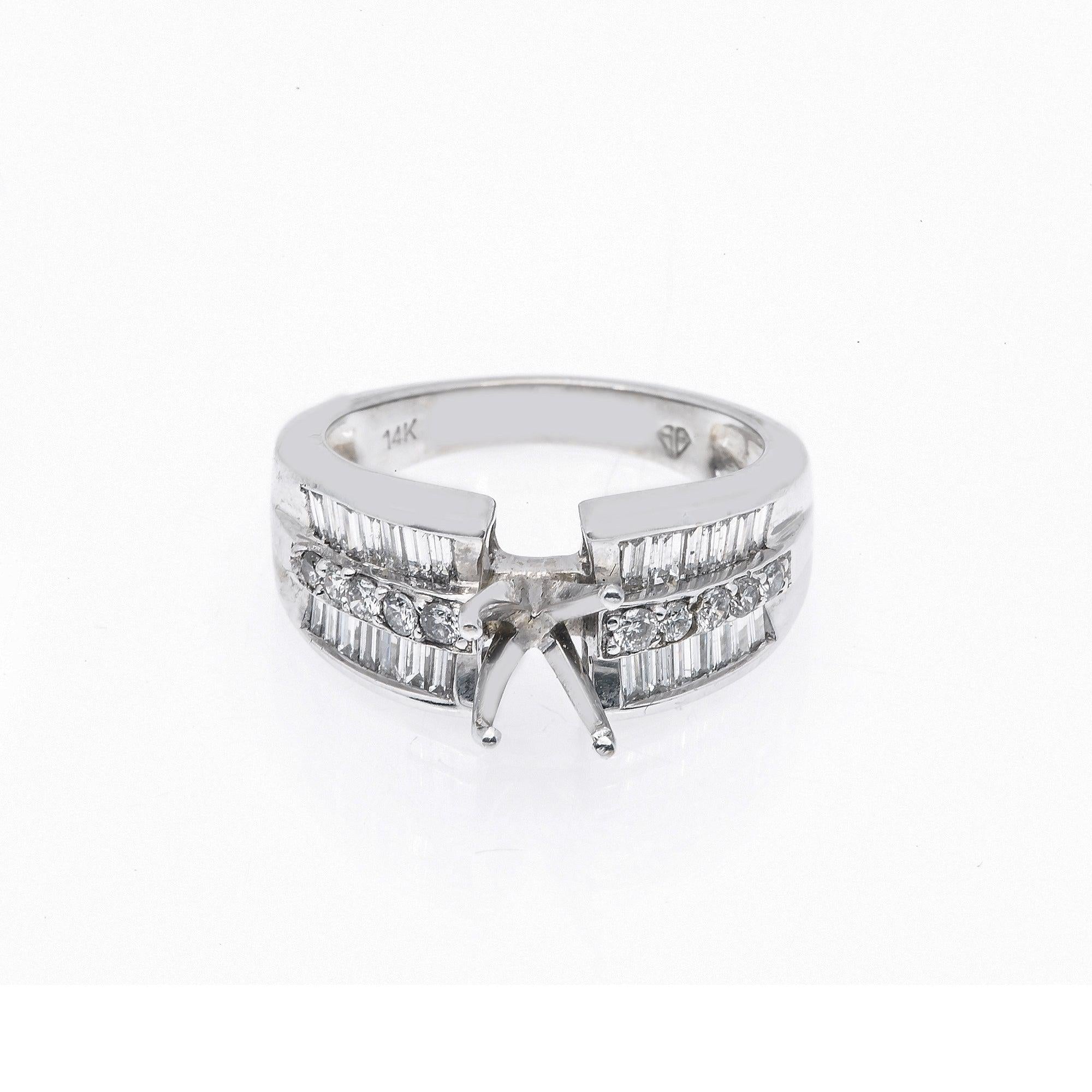 18K White Gold Round Diamond Semi-Mount Ring