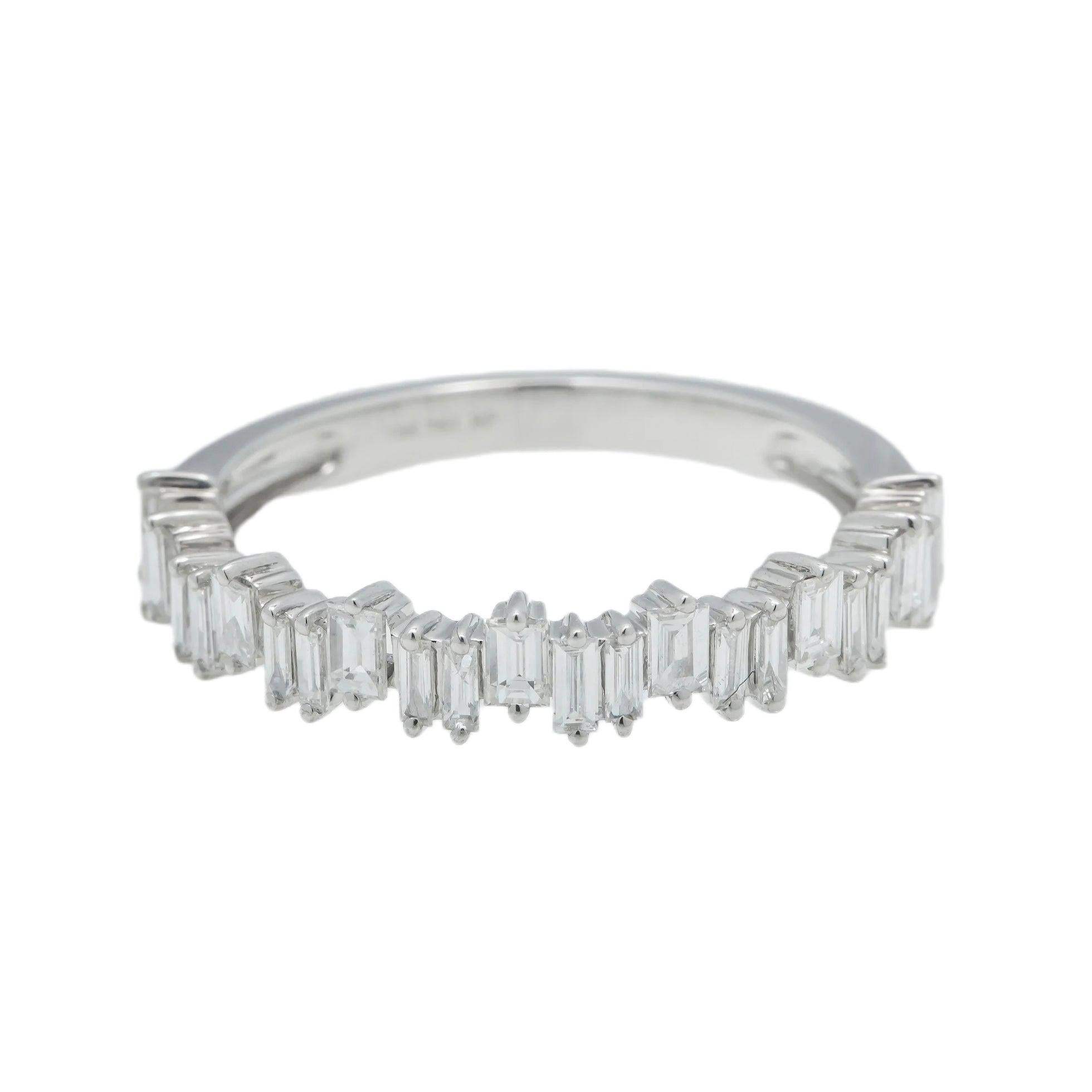 18K GOLD BAGUETTE DIAMOND LADIES RING 0.58 CT