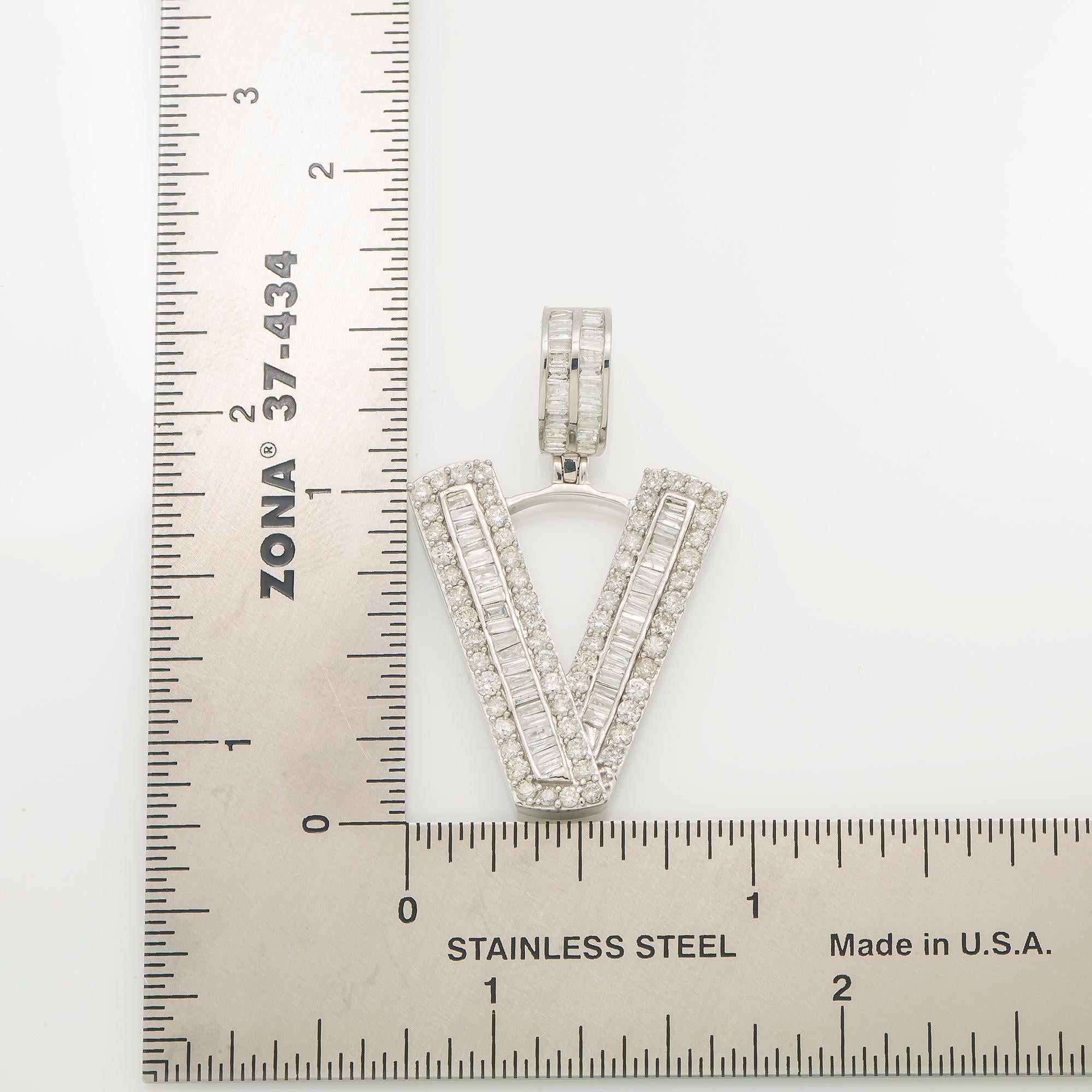 14K GOLD DIAMOND INITIAL V PENDANT 1.94 CT