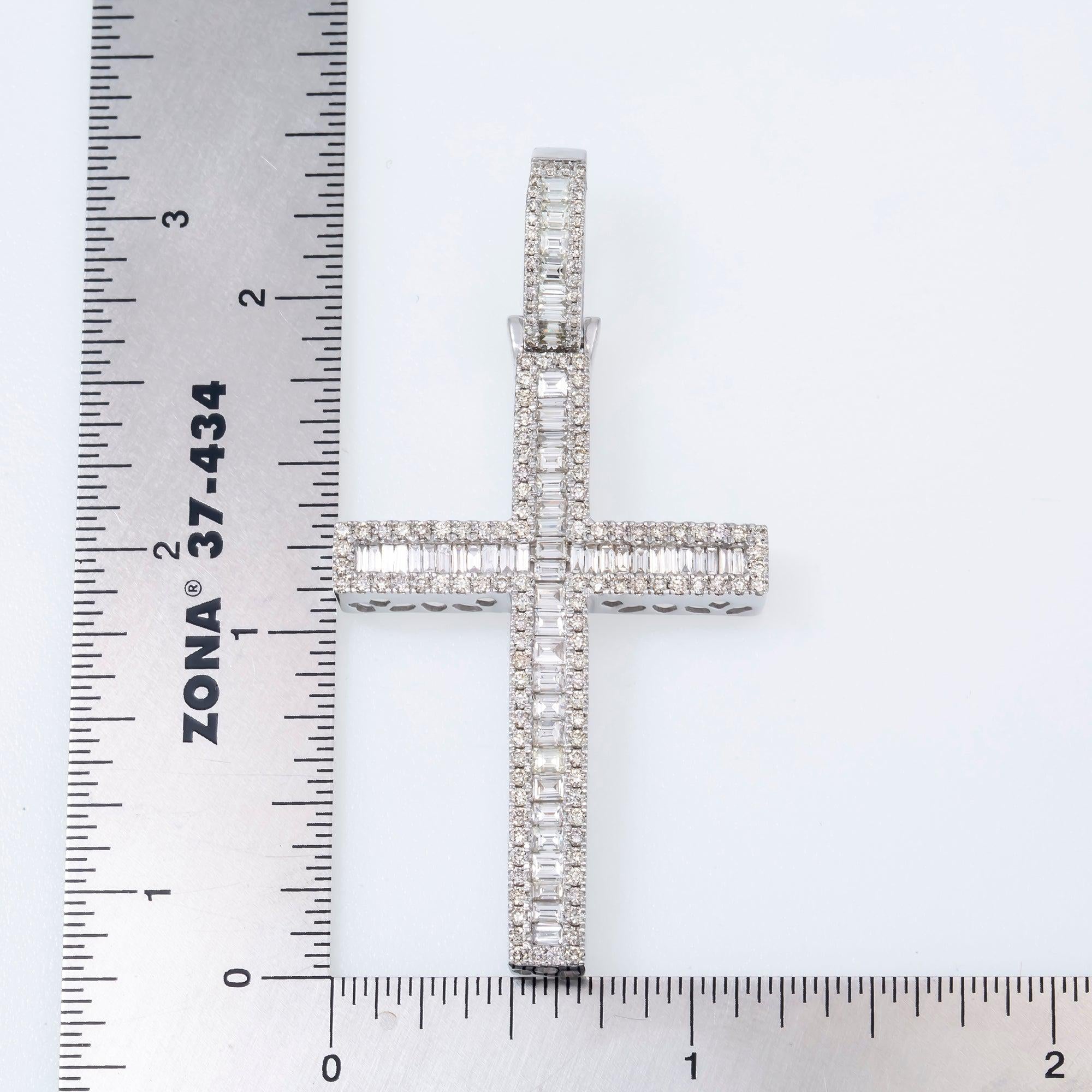 14K GOLD BAGUETTE AND ROUND DIAMOND CROSS PENDANT 2.80 CT