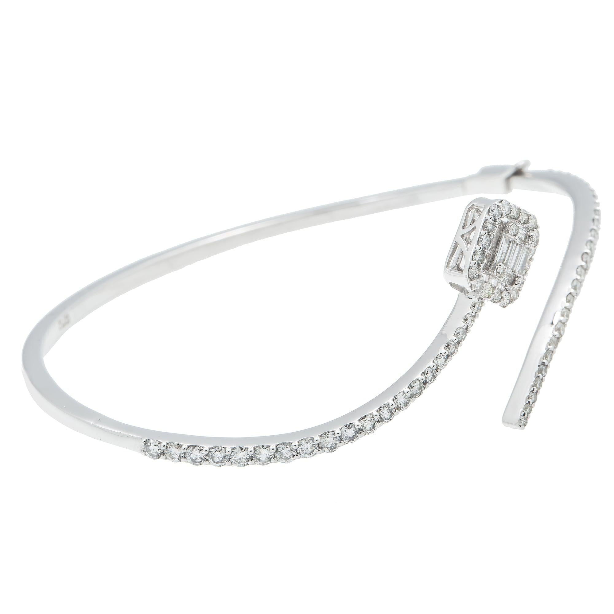 14K GOLD SQUARE SHAPE BANGLE 1.54 CT DIAMONDS