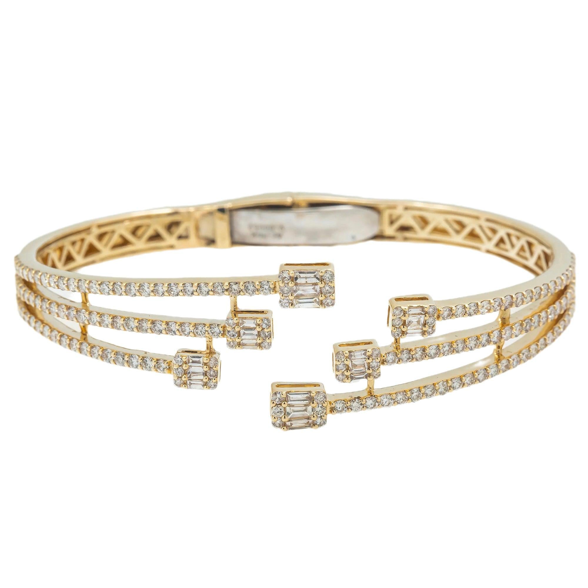 14K GOLD WITH SQUARE SHAPE DIAMONDS BANGLE BRACELET 3.42 CT