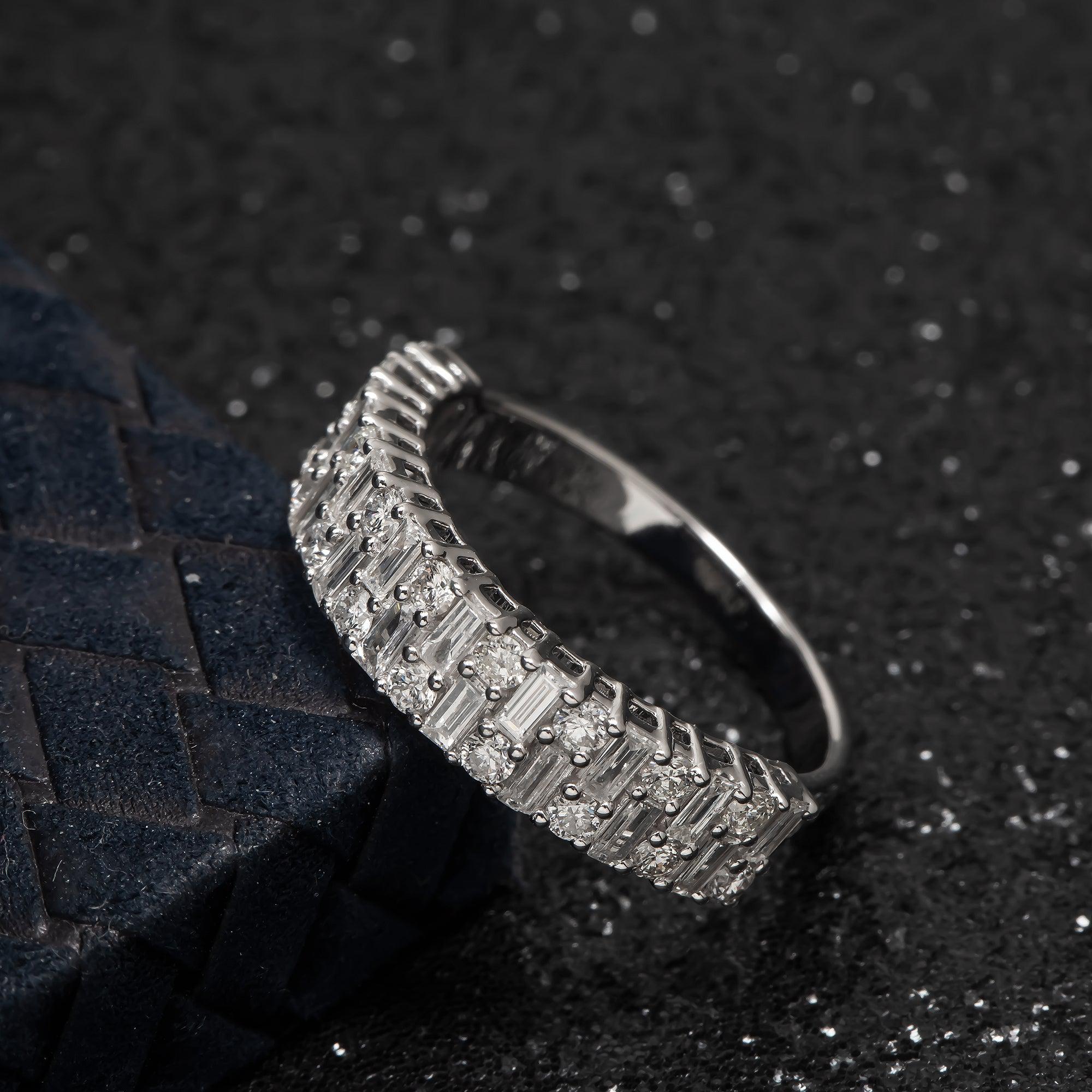 14K GOLD DIAMOND LADIES RING 0.81 CT