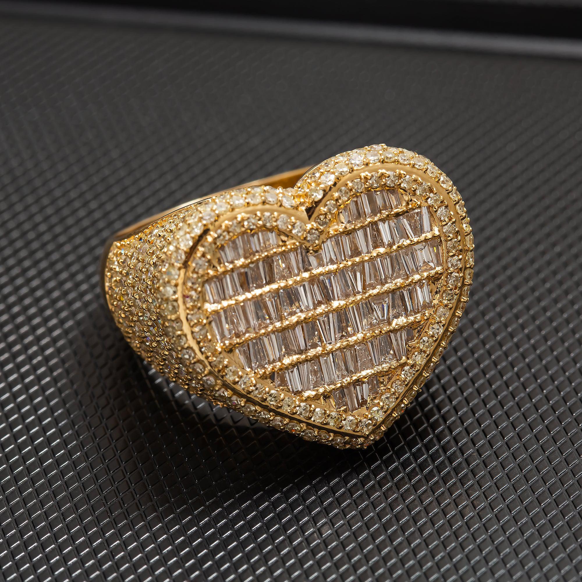 14K GOLD BAGUETTE DIAMOND HEART RING