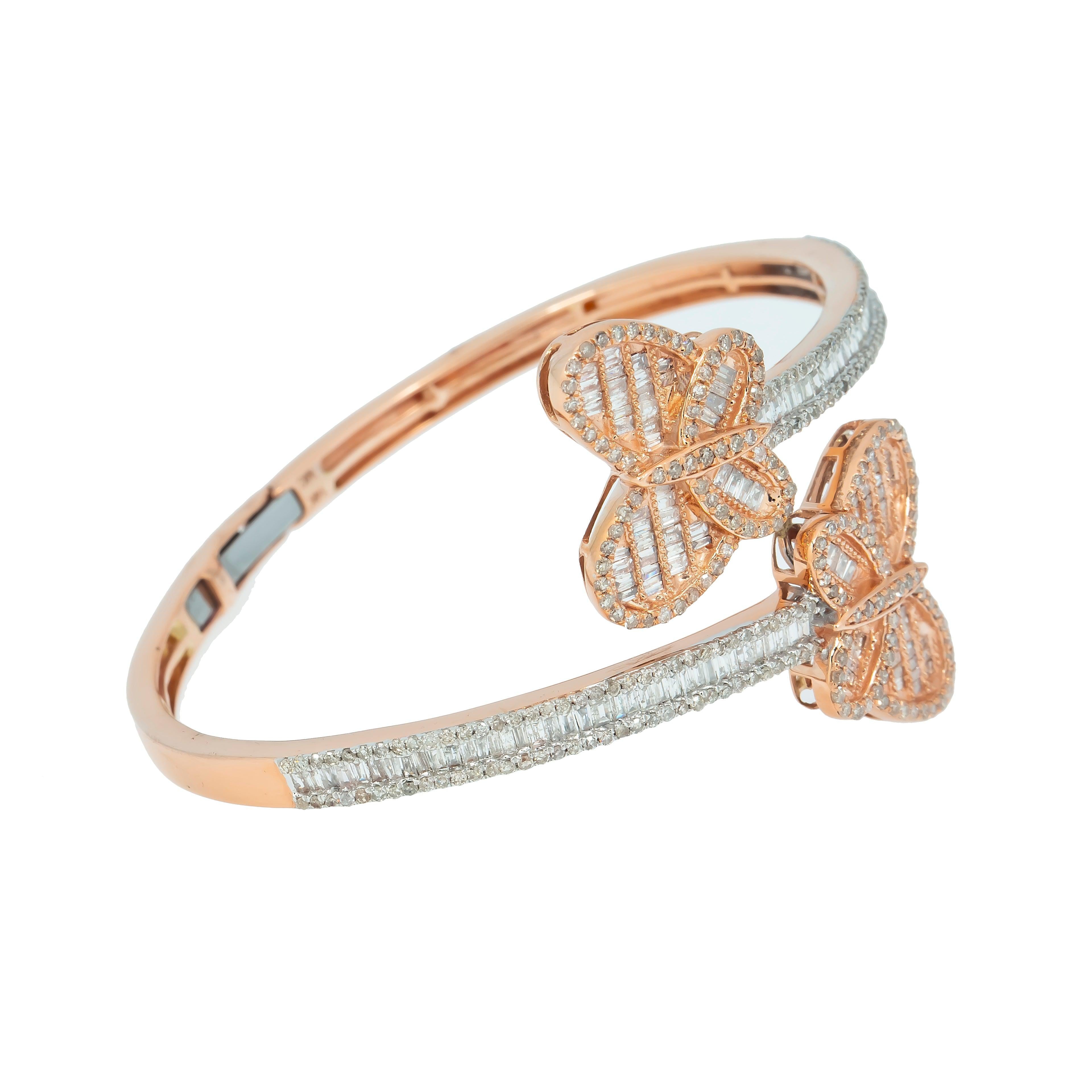 14K GOLD BAGUETTE DIAMONDS OPEN BUTTERFLY BANGLE 2.86 CT