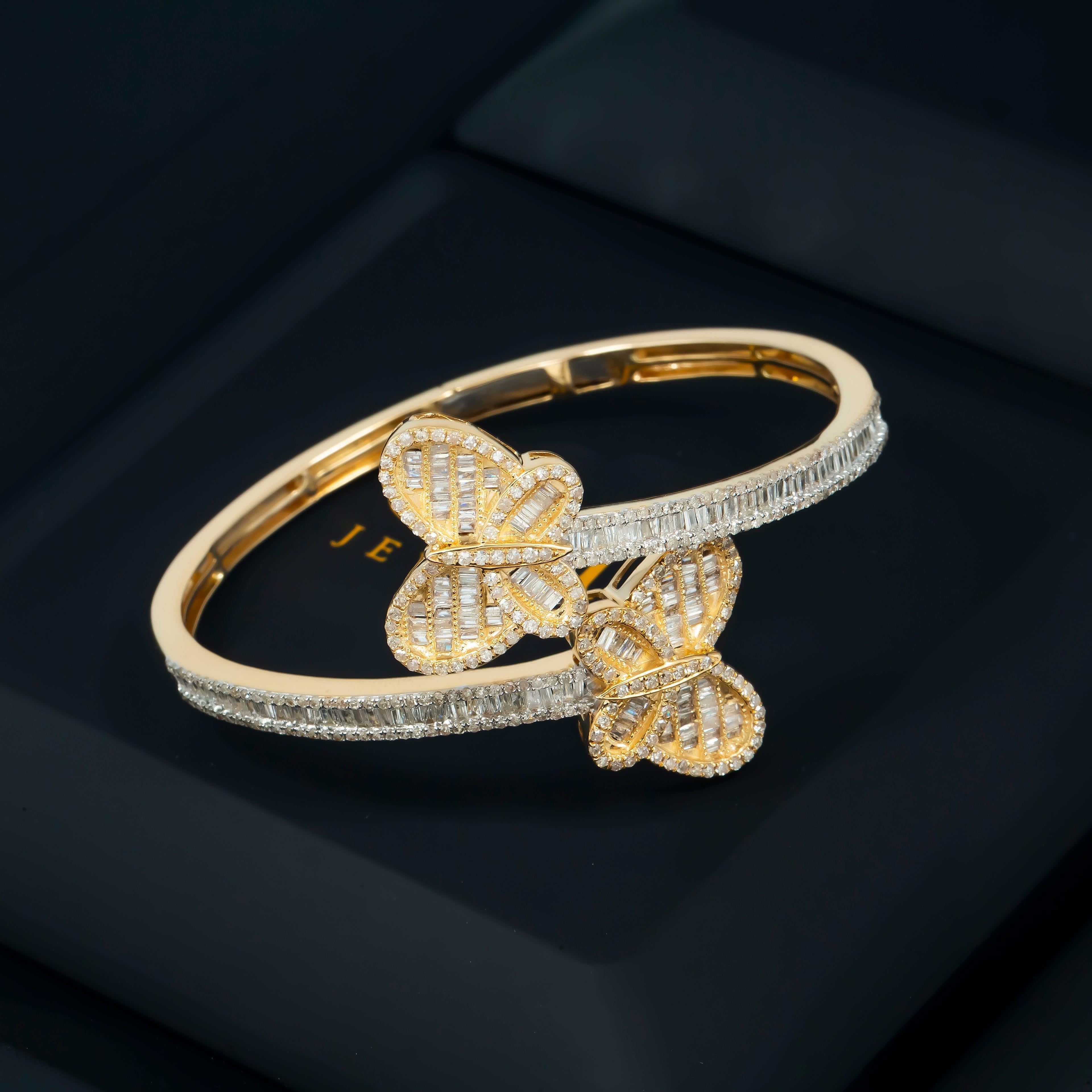 14K GOLD BAGUETTE DIAMONDS OPEN BUTTERFLY BANGLE 2.86 CT