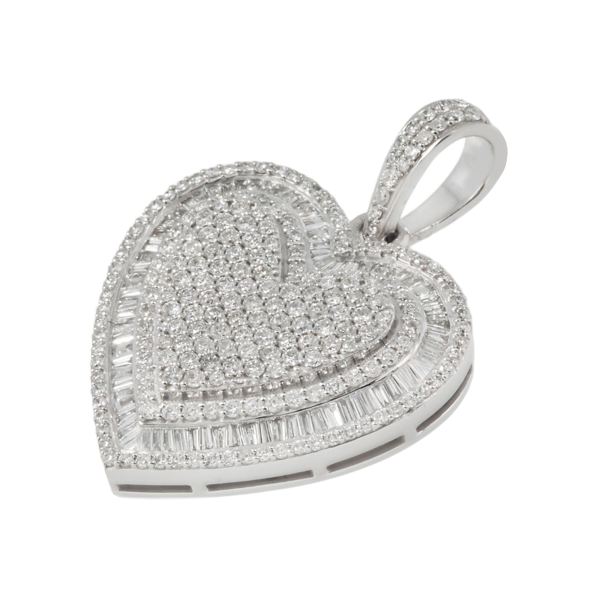 10K GOLD BAGUETTE AND ROUND DIAMOND HEART PENDANT 2.15 CT