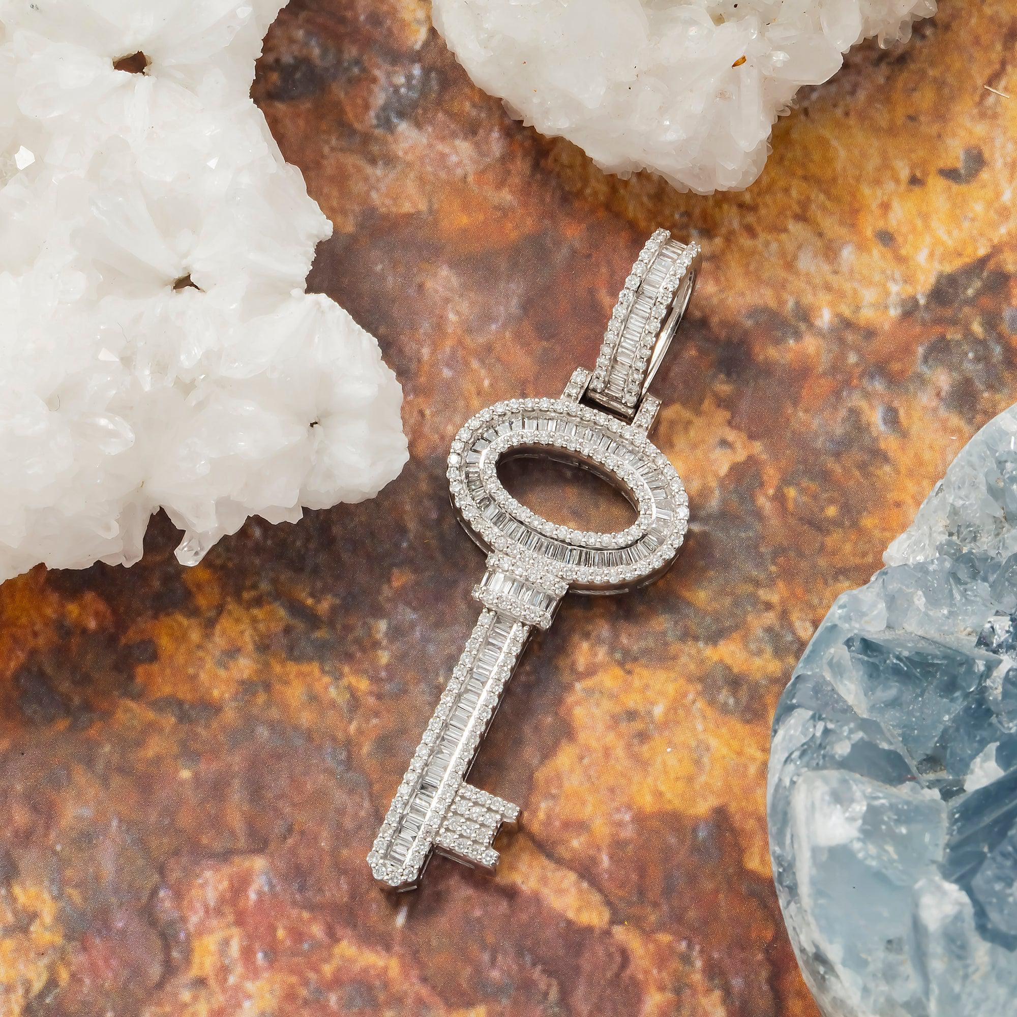 10K GOLD BAGUETTE DIAMOND KEY PENDANT 1.41 CT