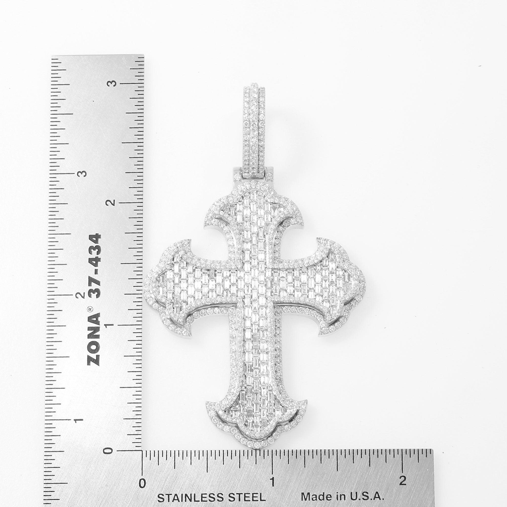 10K GOLD BAGUETTE AND ROUND DIAMOND CROSS PENDANT 5.72 CT