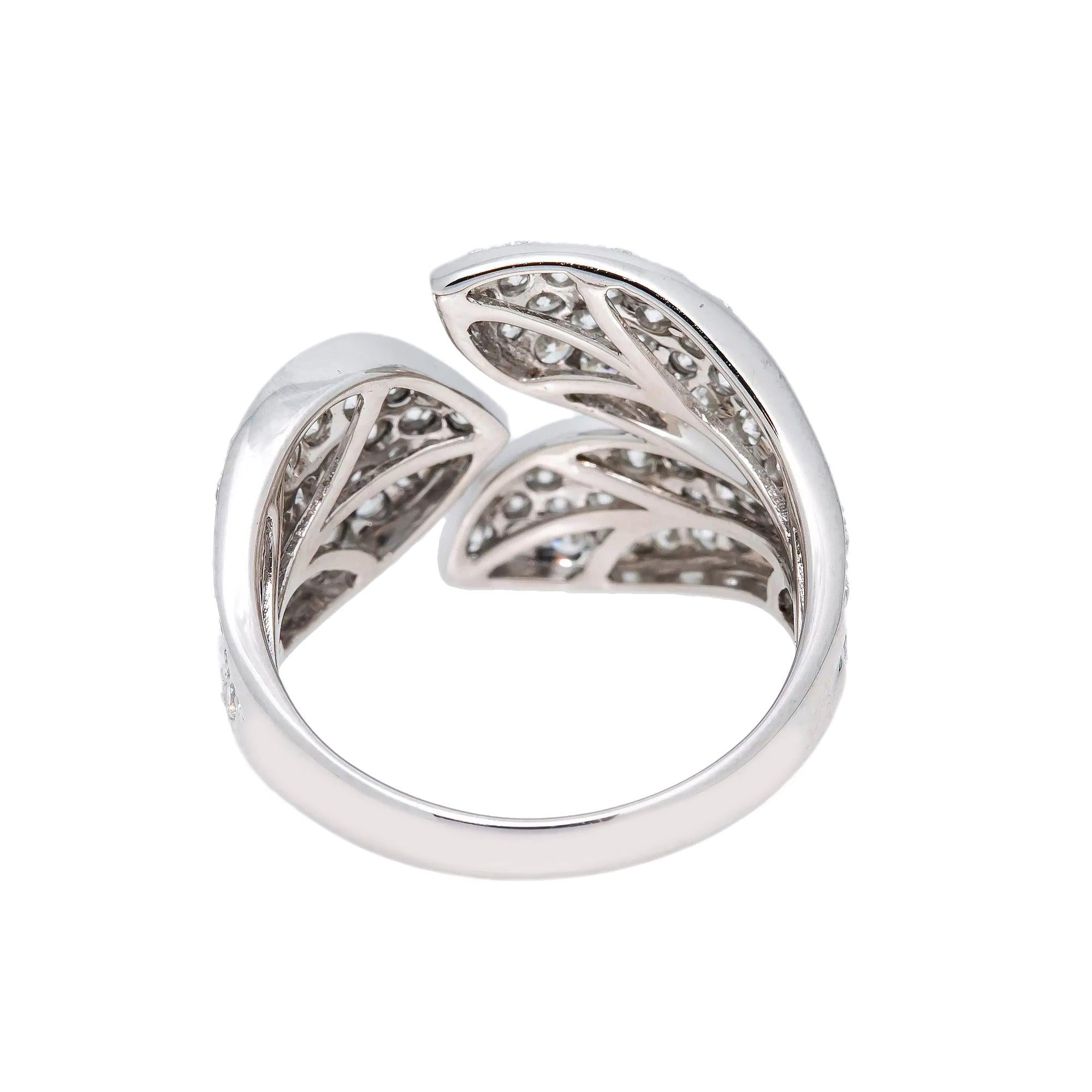 18K WHITE GOLD LADIES FLOWER RING WITH 3.00 CT DIAMONDS