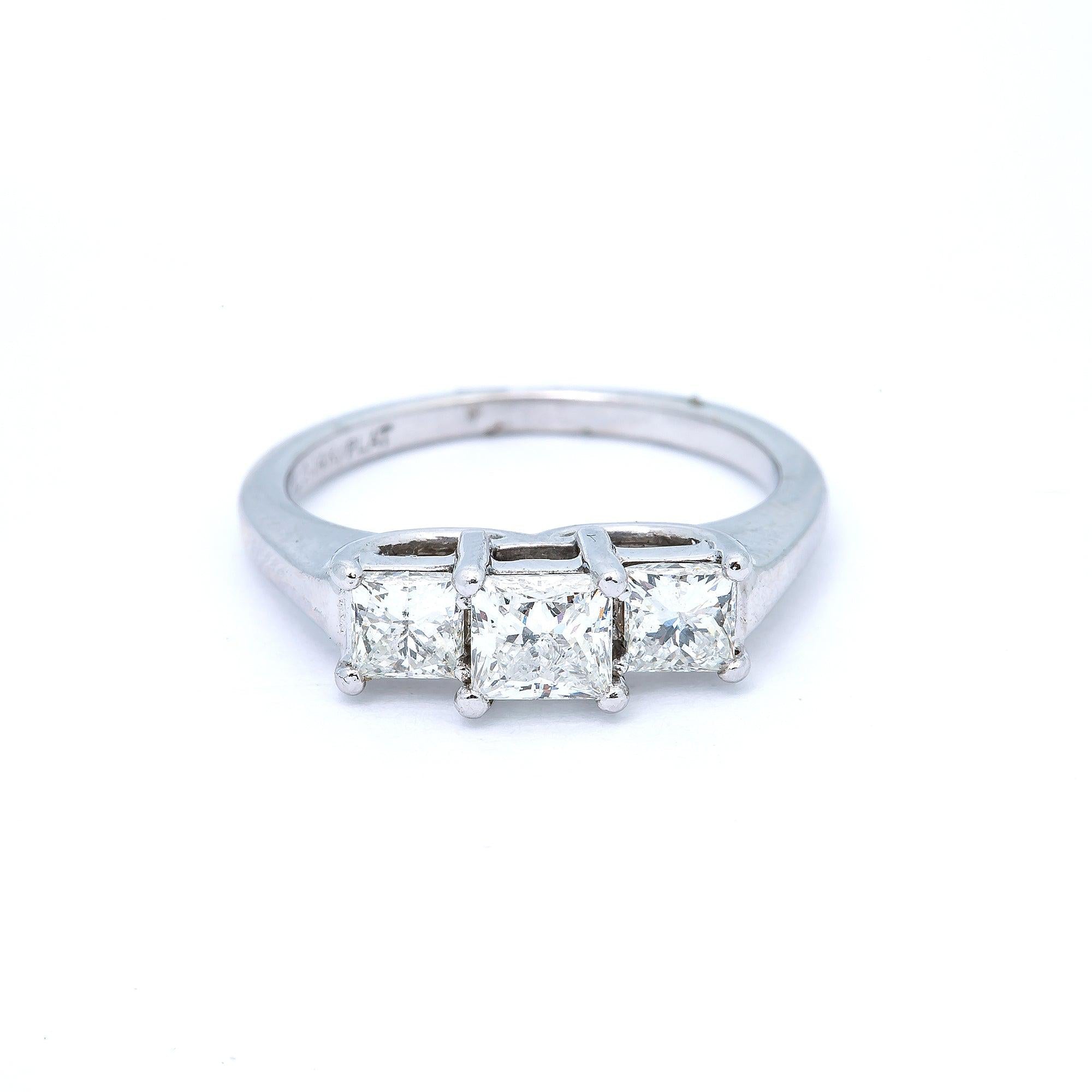 PLATINUM 3 STONE DIAMOND ENGAGEMENT RING 1.07 CT