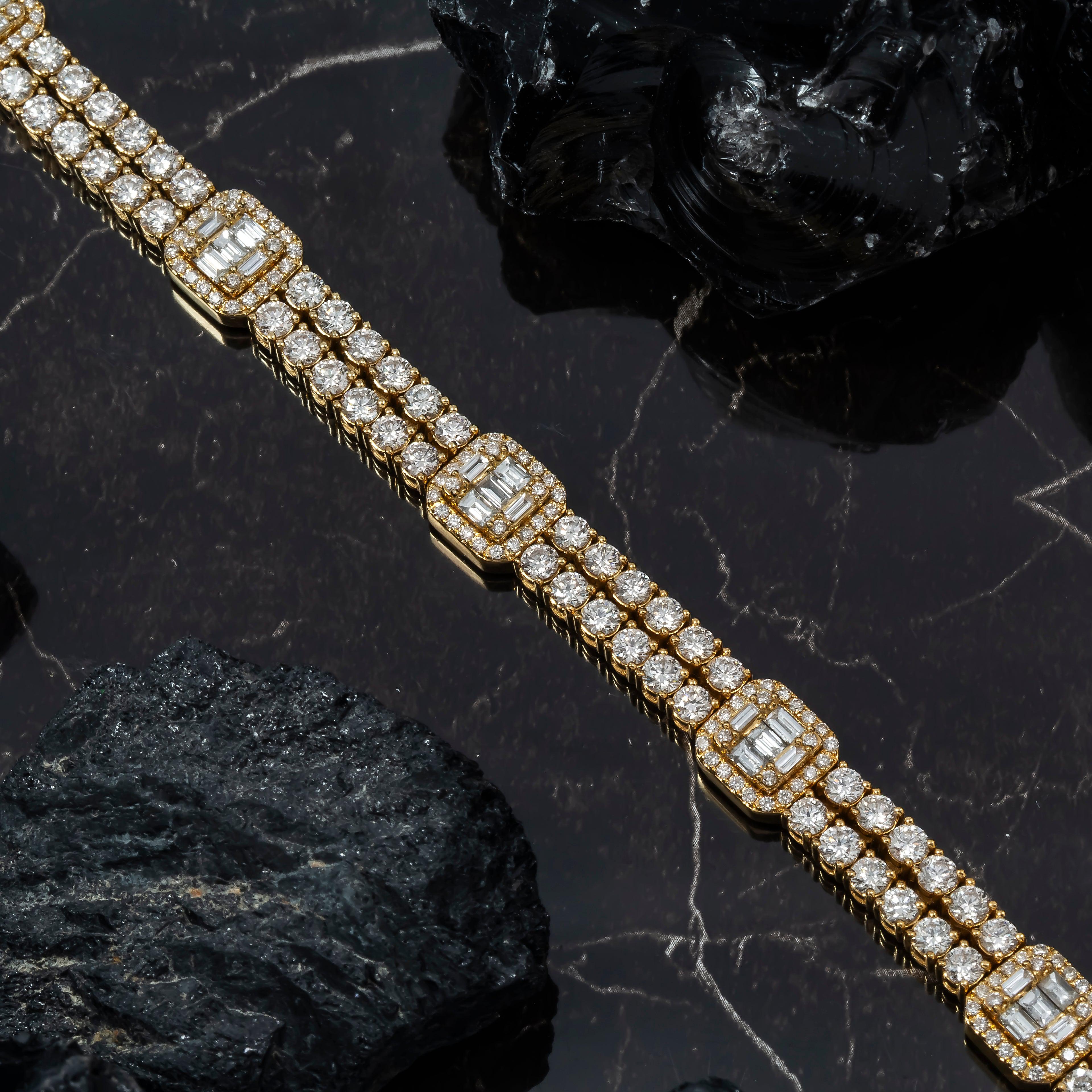 14K GOLD BAGUETTE AND ROUND DIAMONDS SQUARE SHAPES BRACELET 11.05 CT