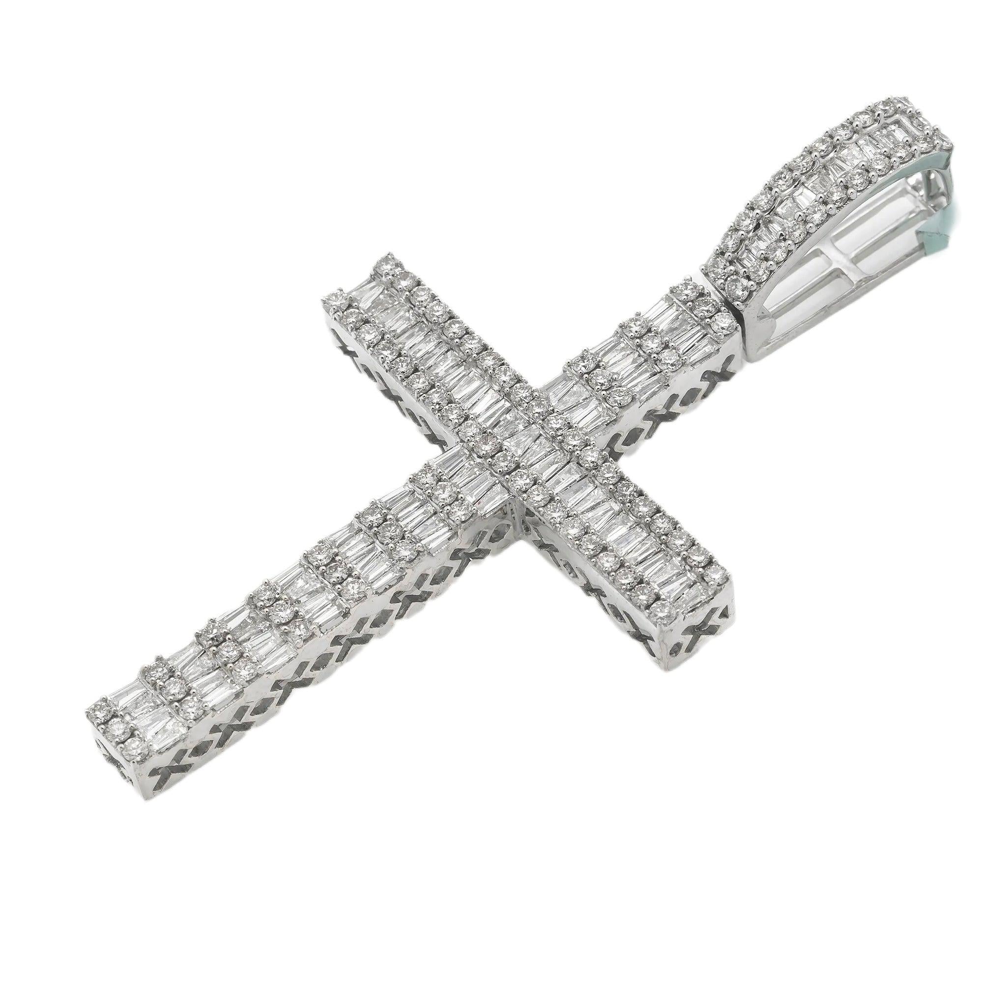 14K GOLD BAGUETTE AND ROUND DIAMOND CROSS PENDANT 3.75 CT