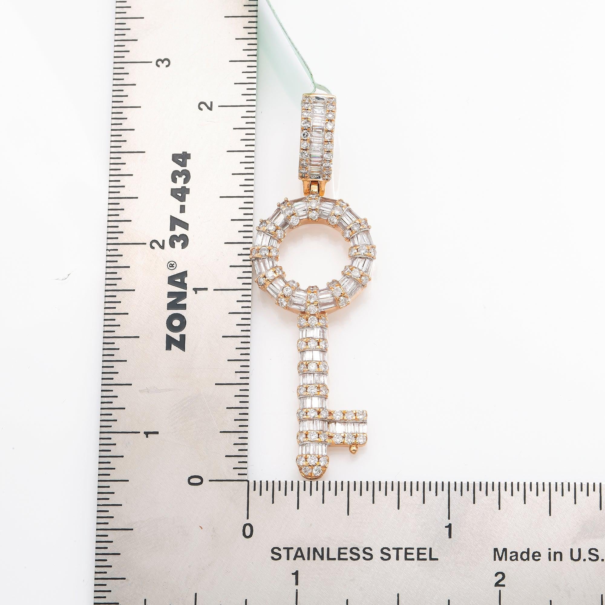 14K GOLD BAGUETTE AND ROUND DIAMOND KEY PENDANT 1.65 CT