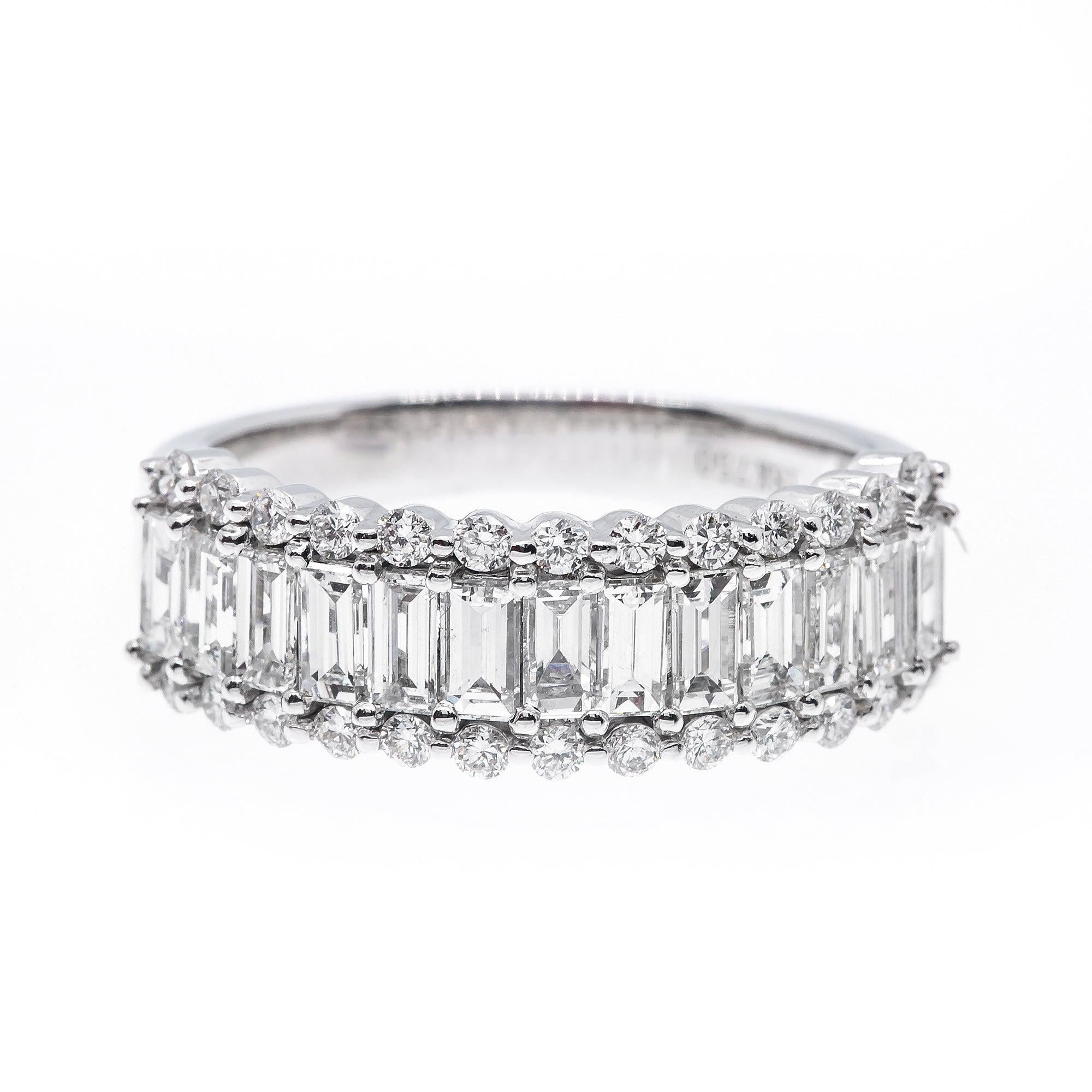 UNISEX 18K WHITE GOLD DIAMOND BAND WITH ROUND AND BAGUETTE DIAMONDS
