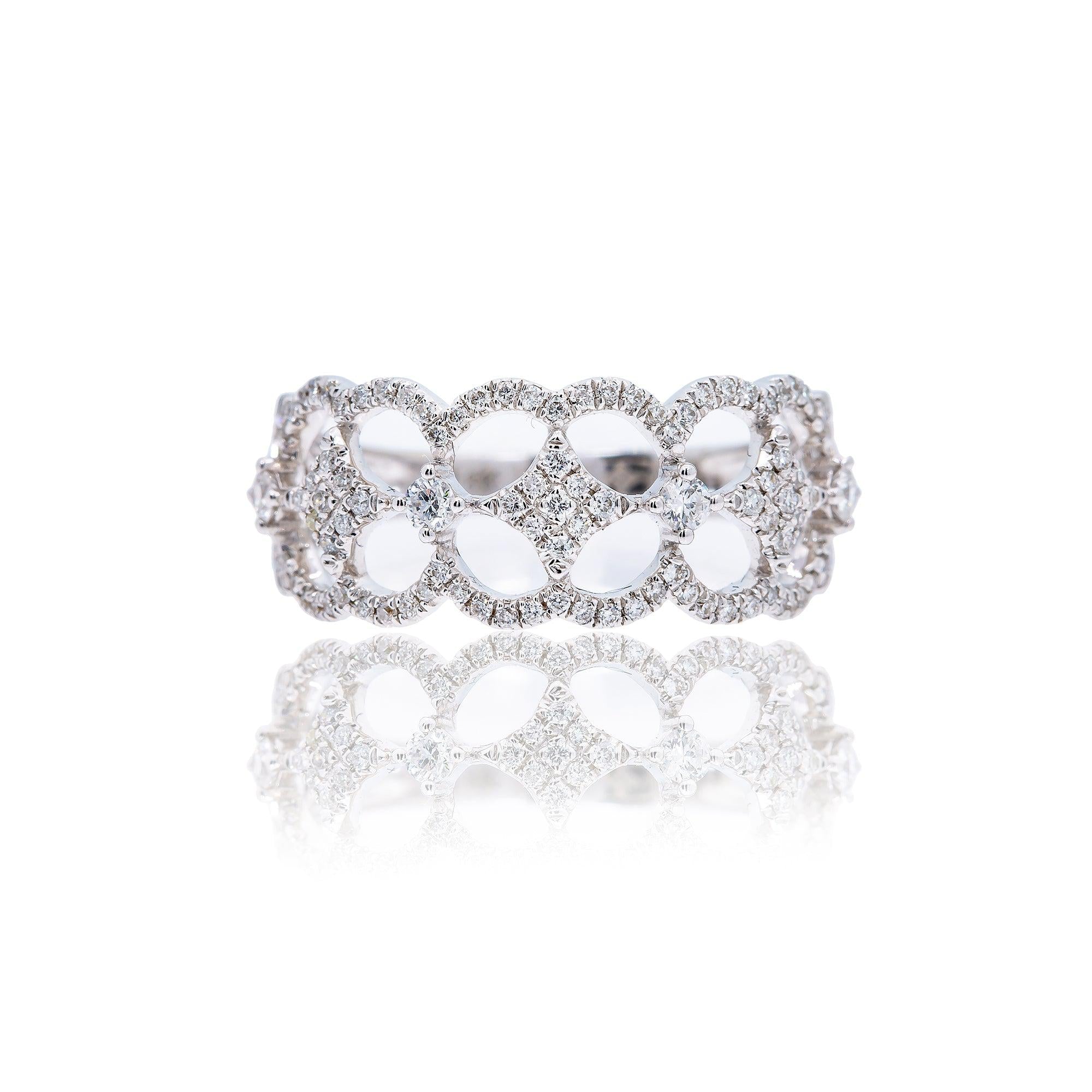 18K White Gold Ladies Ring with 0.43 CT Diamonds