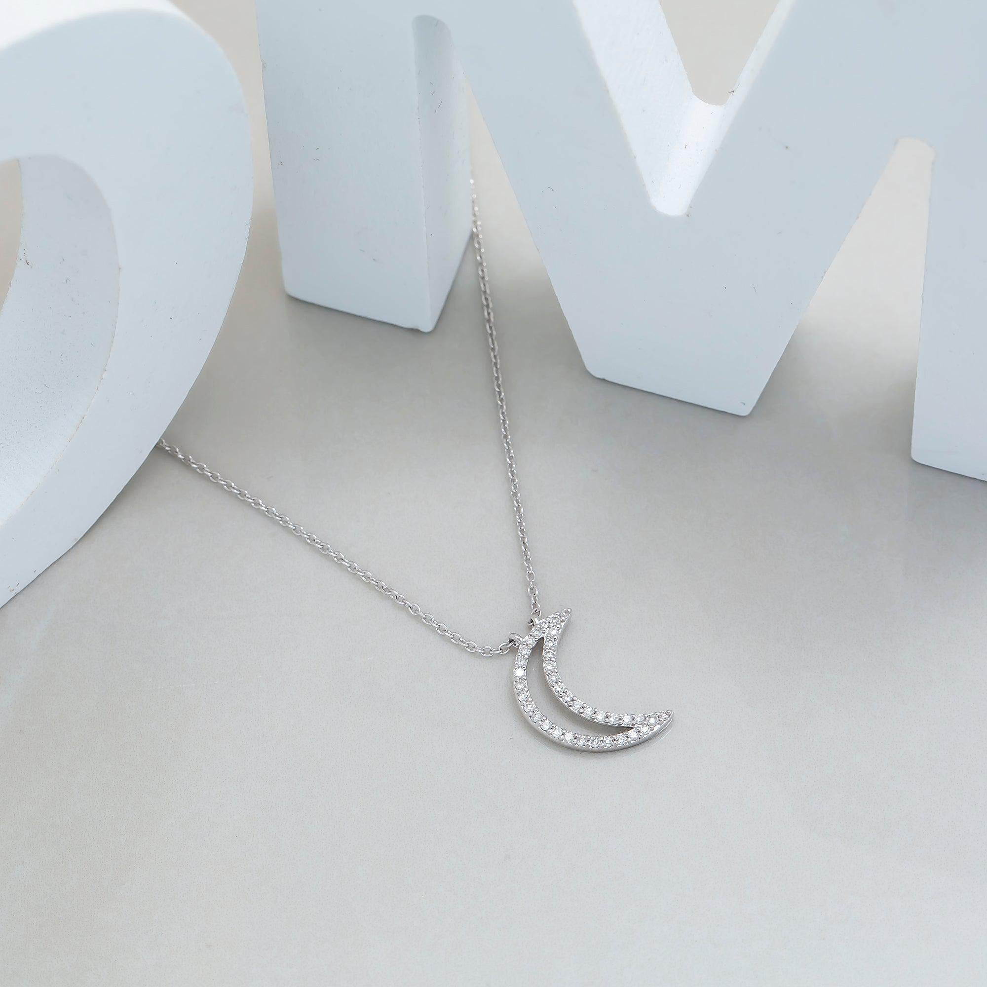 14K GOLD DIAMOND CRESCENT MOON NECKLACE 0.20 CT