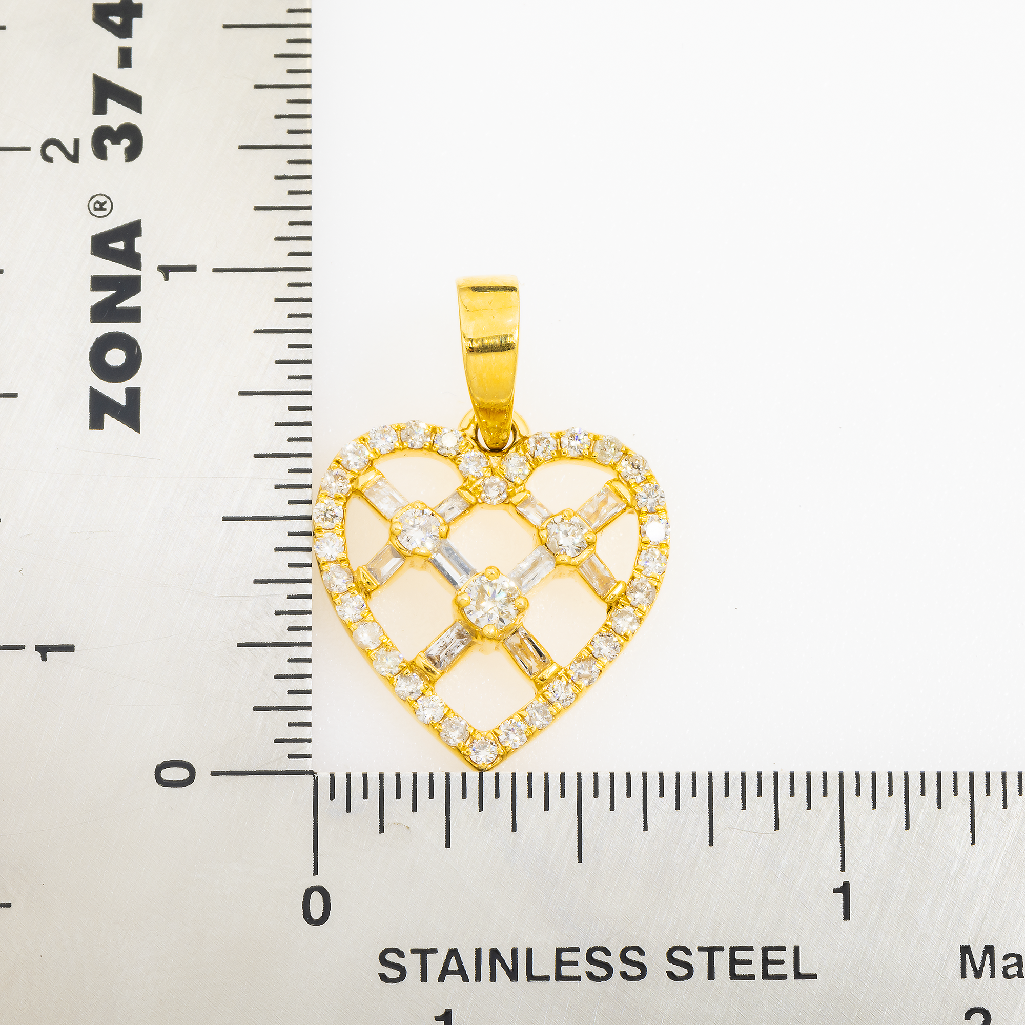 14K GOLD BAGUETTE AND ROUND DIAMOND OPEN HEART PENDANT 1.10 CT