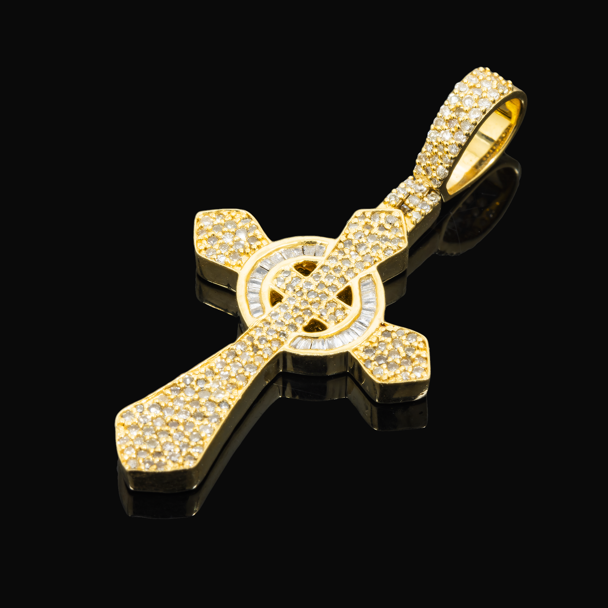 10K GOLD BAGUETTE AND ROUND DIAMOND CROSS PENDANT 0.89 CT