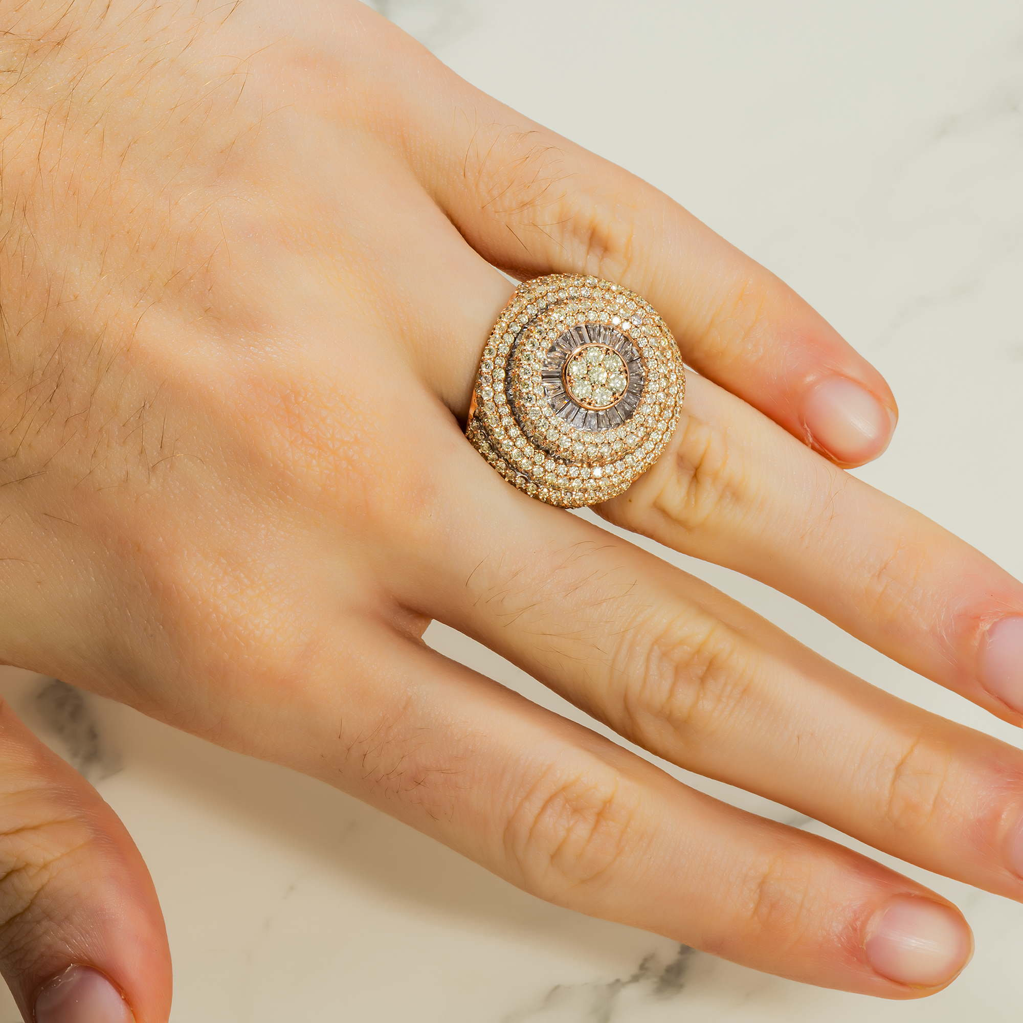 10K GOLD BAGUETTE AND ROUND DIAMOND CLUSTER STATEMENT RING 2.06 CT