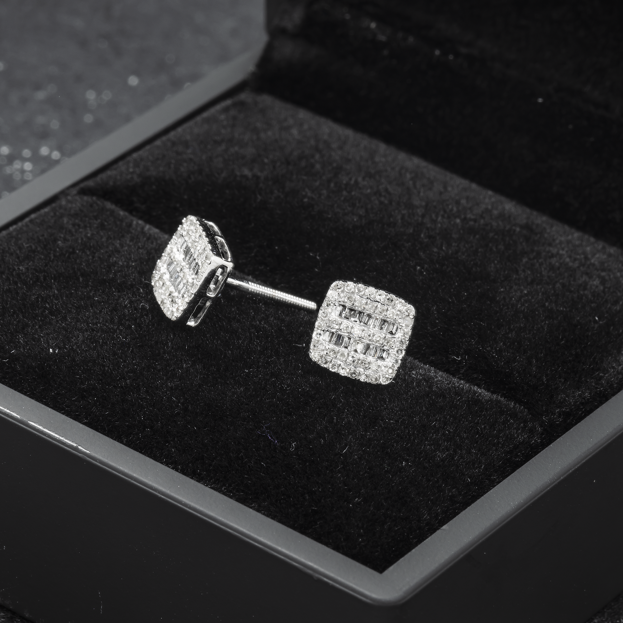 14K GOLD BAGUETTE AND ROUND DIAMOND CLUSTER EARRINGS 0.42 CTW