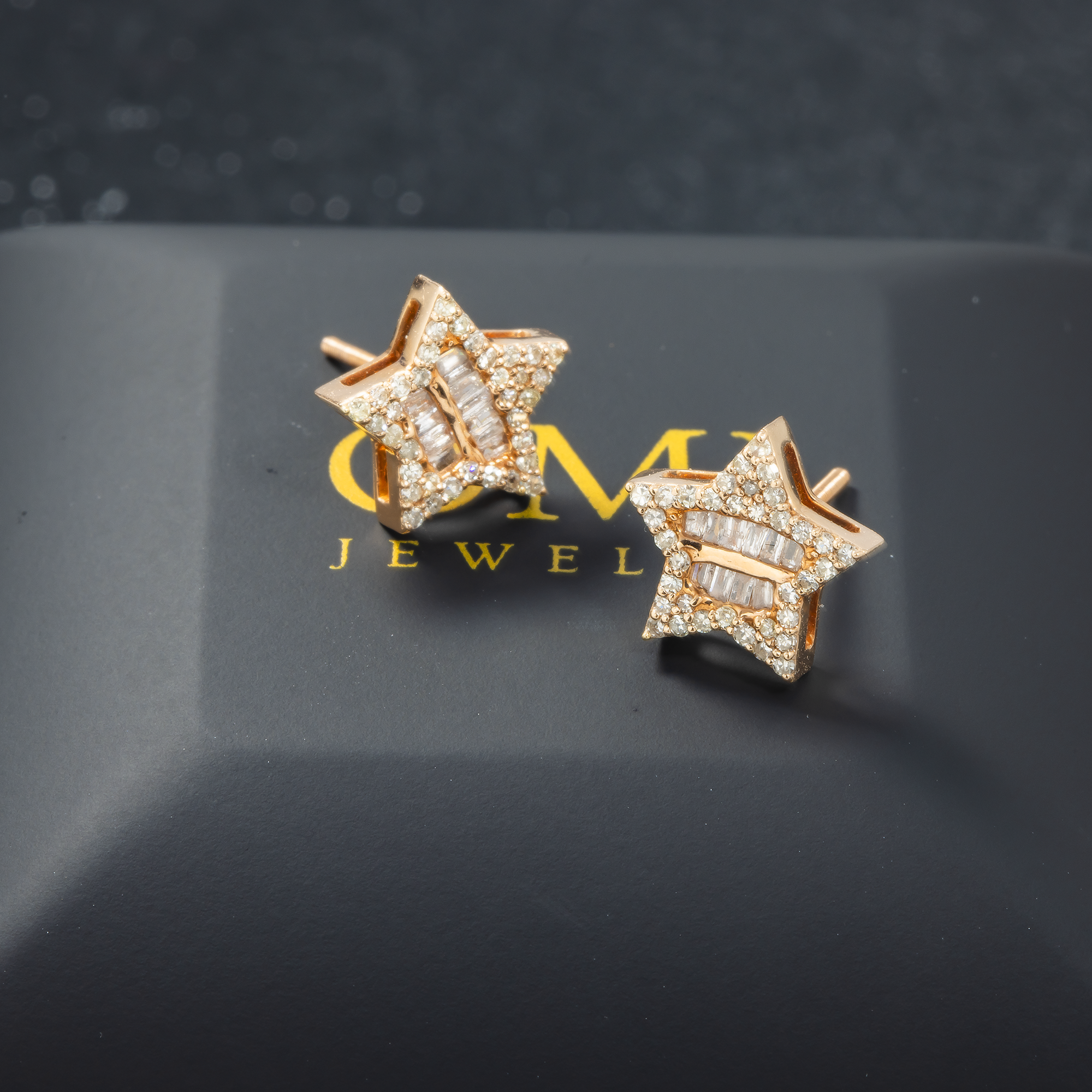 14K GOLD BAGUETTE AND ROUND DIAMOND STAR EARRINGS 0.46 CTW
