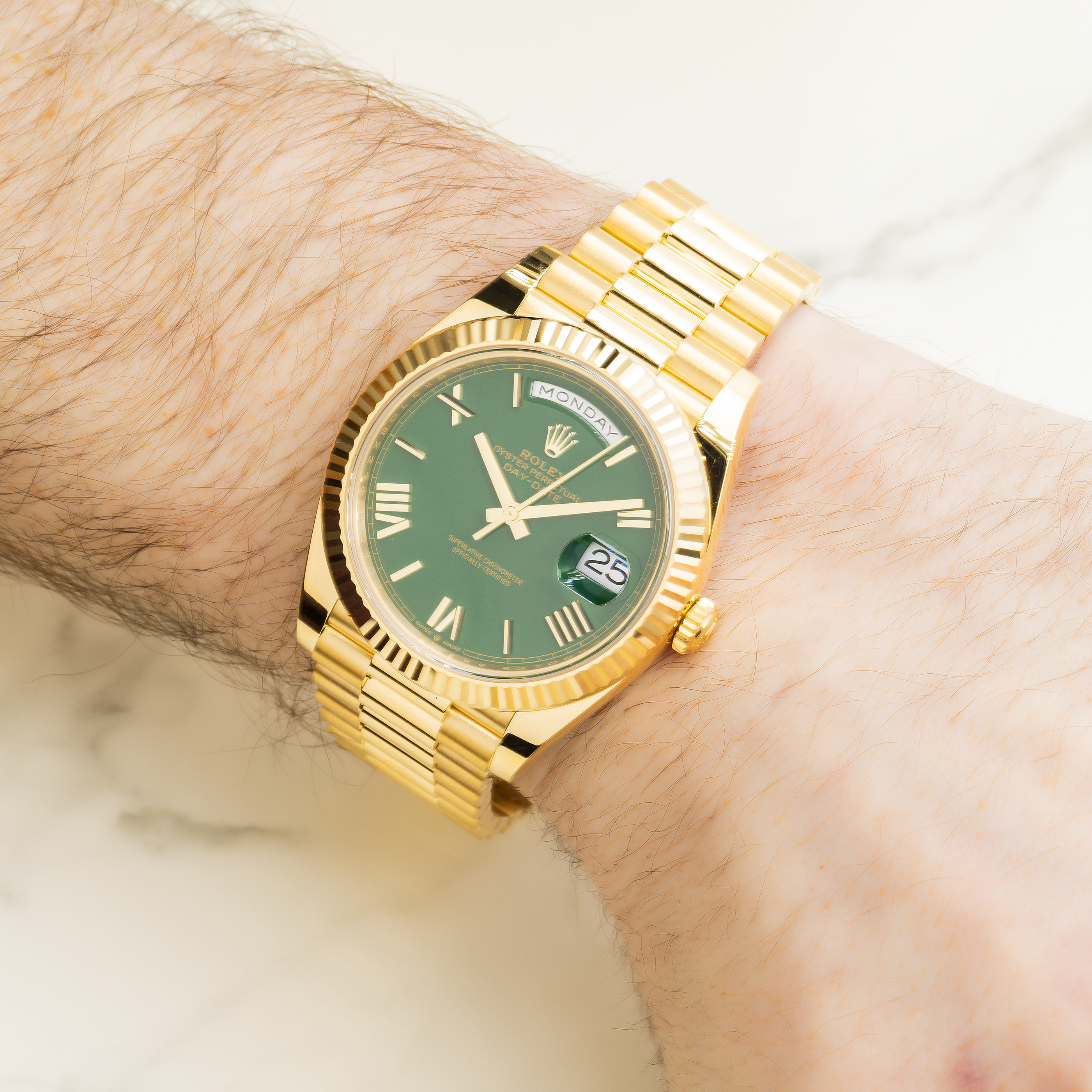 Rolex Day-Date 228238 40MM Green Roman Dial And Fluted Bezel With Yellow Gold Presidential Bracelet