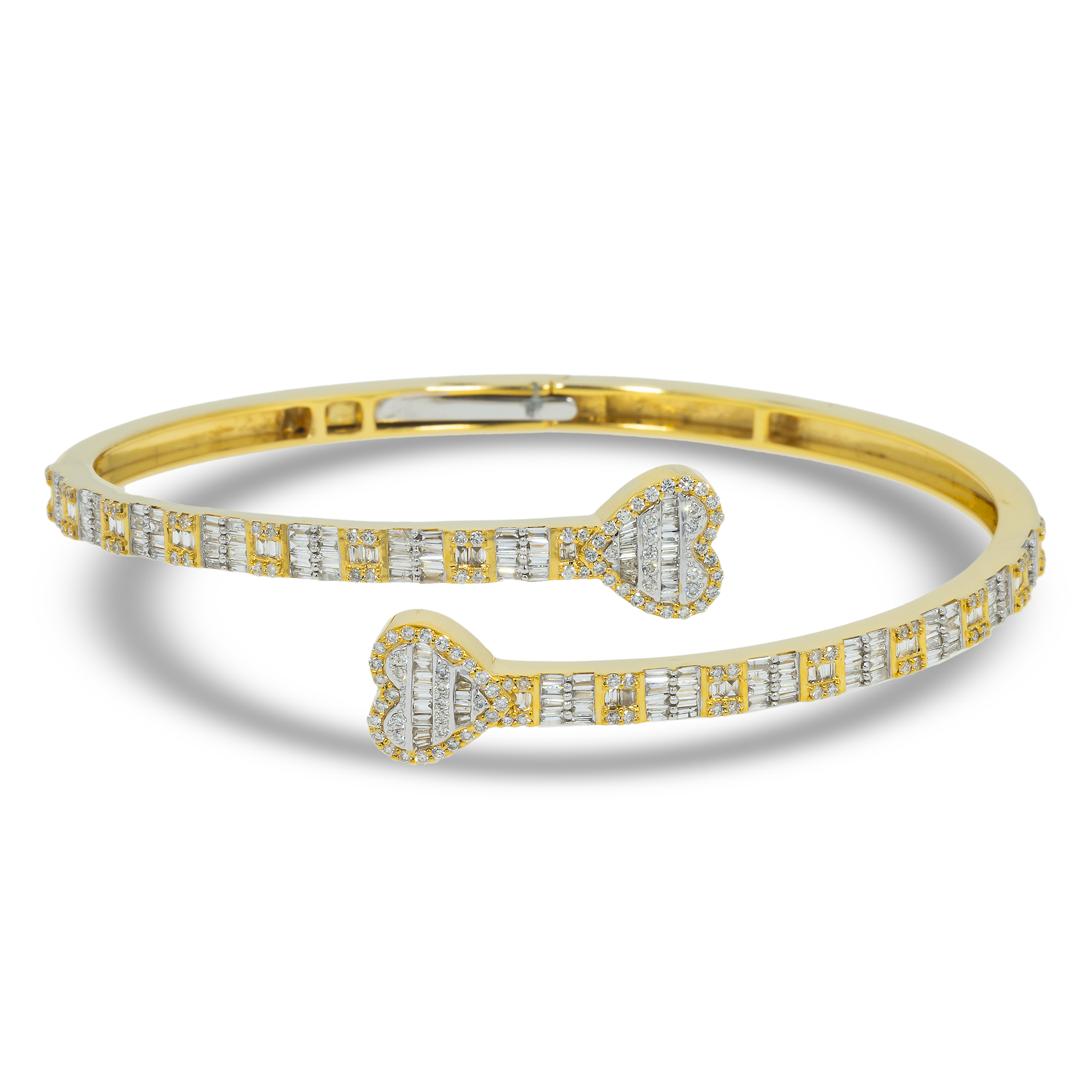 10K GOLD ROUND AND BAGUETTE DIAMOND HEART BYPASS BANGLE 1.39 CT