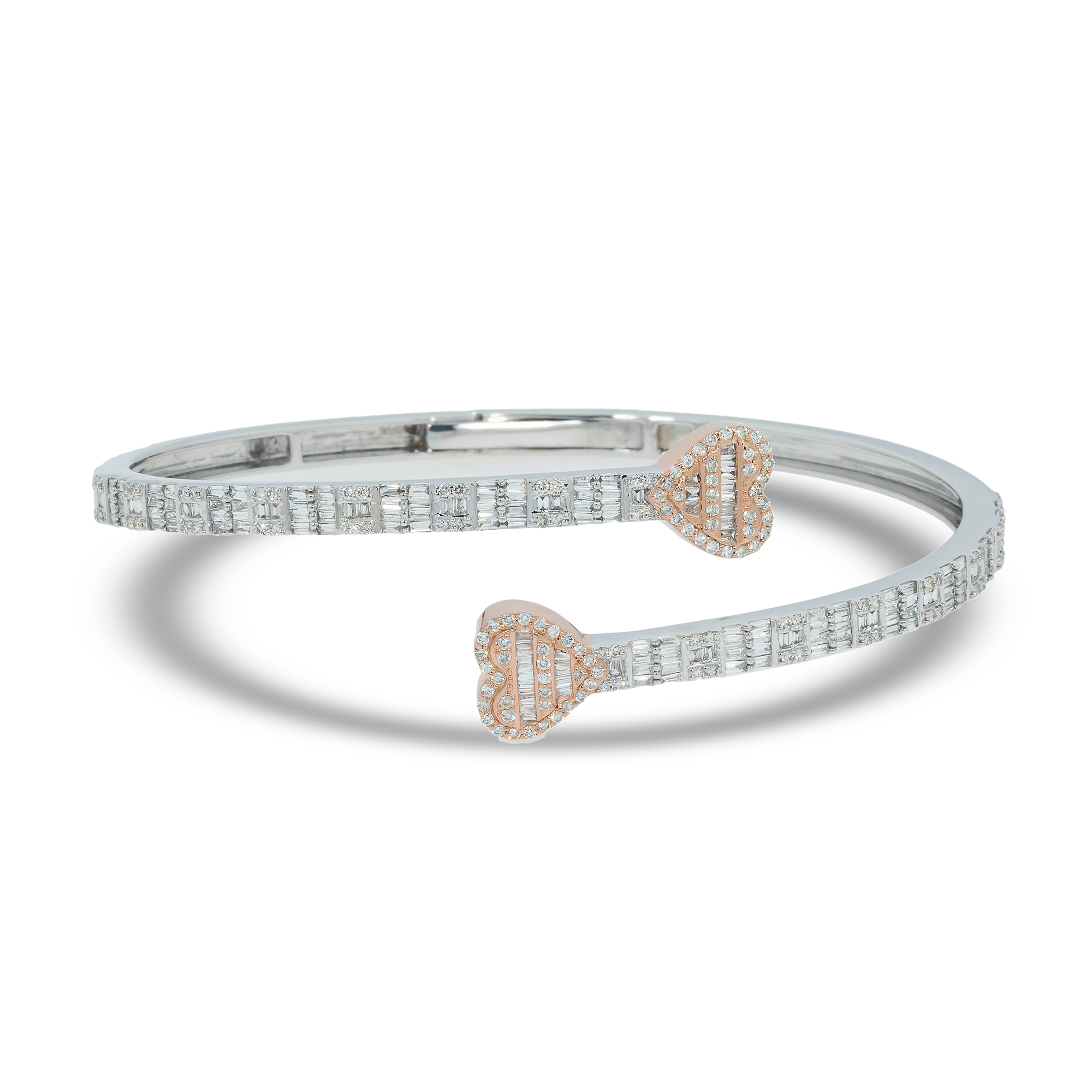 10K GOLD ROUND AND BAGUETTE DIAMOND HEART BYPASS BANGLE 1.39 CT