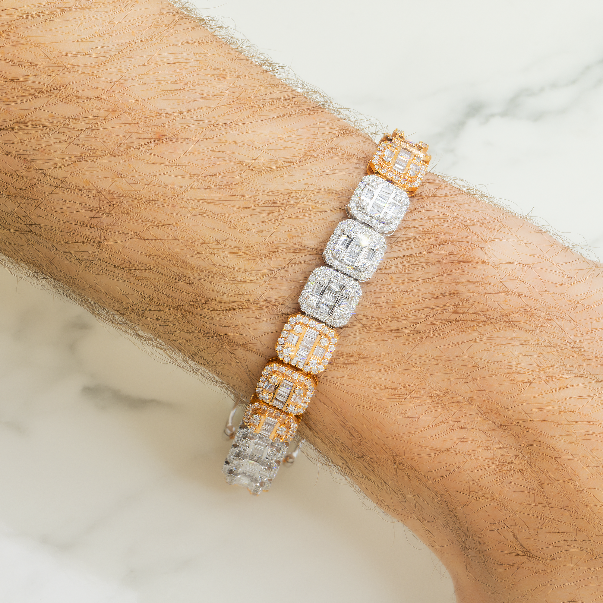 10K GOLD BAGUETTE AND ROUND DIAMONDS 10MM BRACELET 7.67 CT