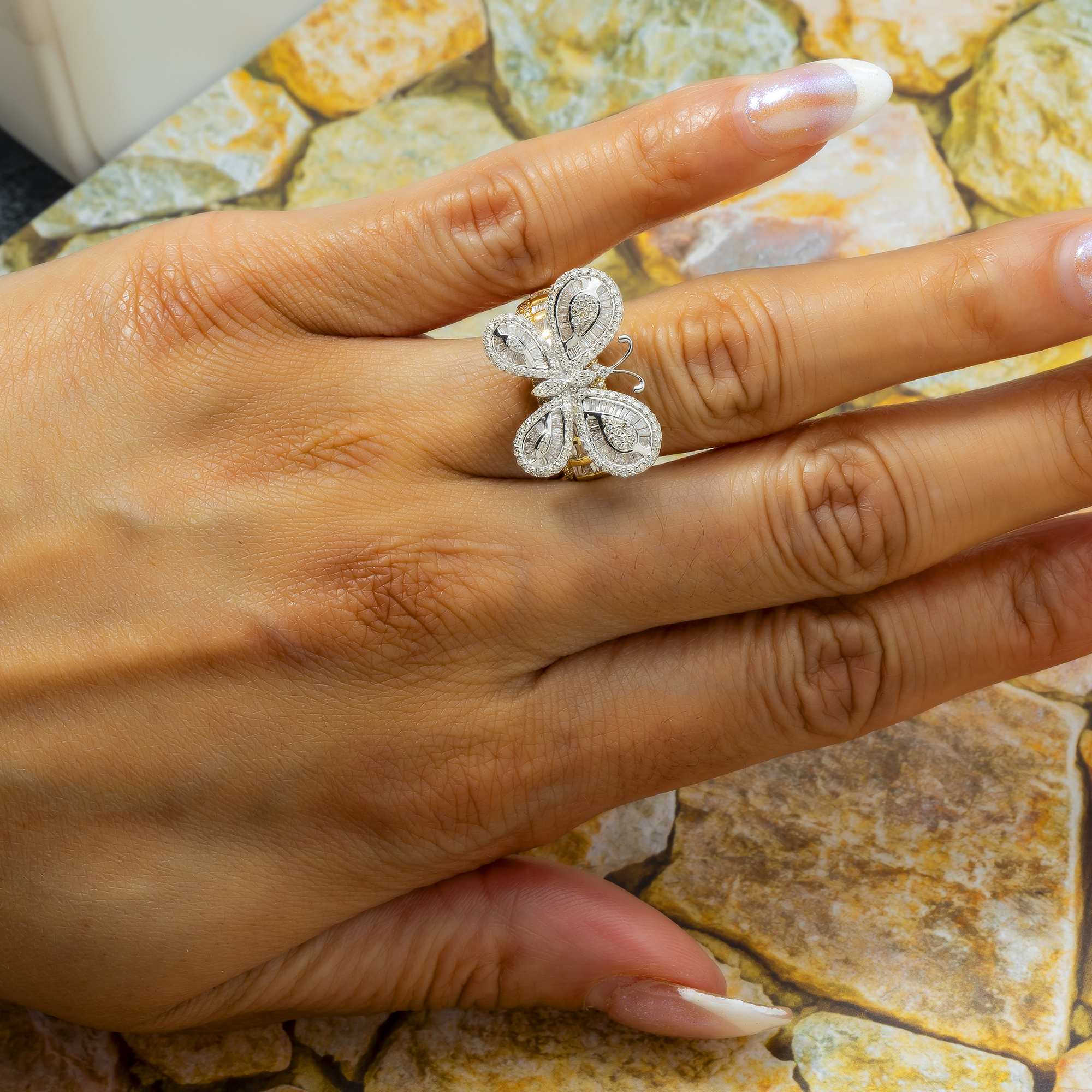 14K GOLD BAGUETTE AND ROUND DIAMOND BUTTERFLY RING 1.64 CT